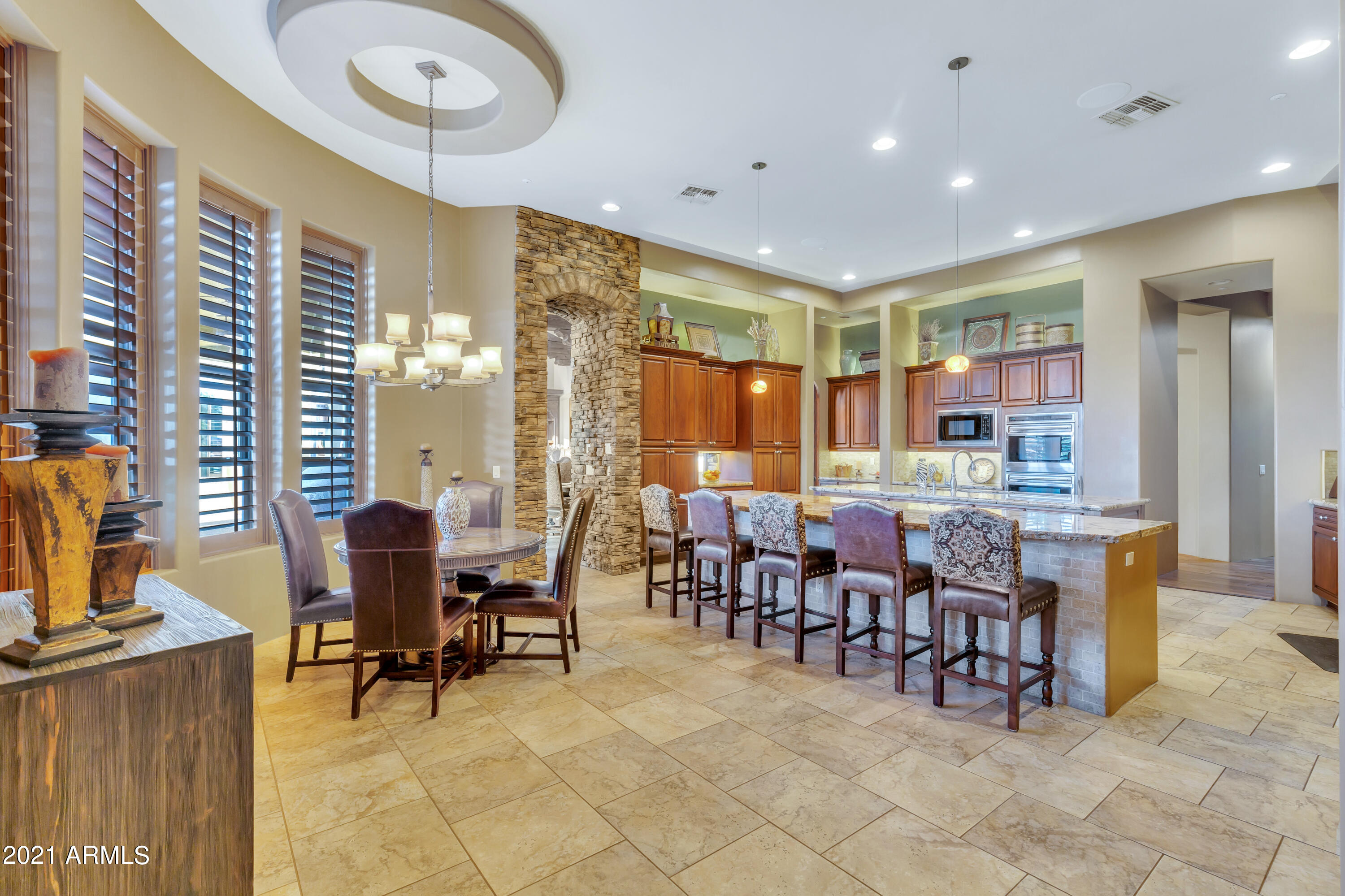 SAGUARO ESTATES - Residential