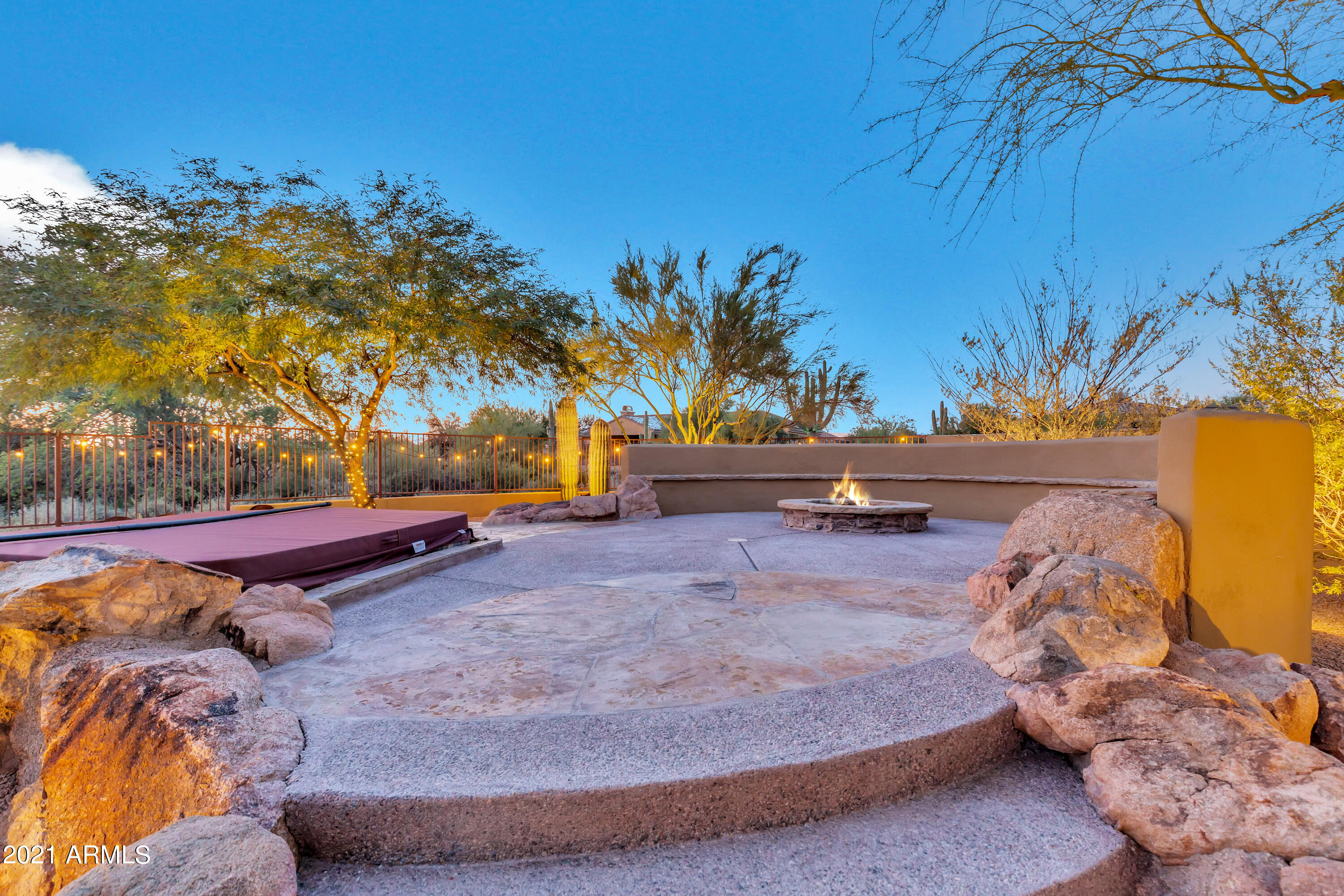 SAGUARO ESTATES - Residential