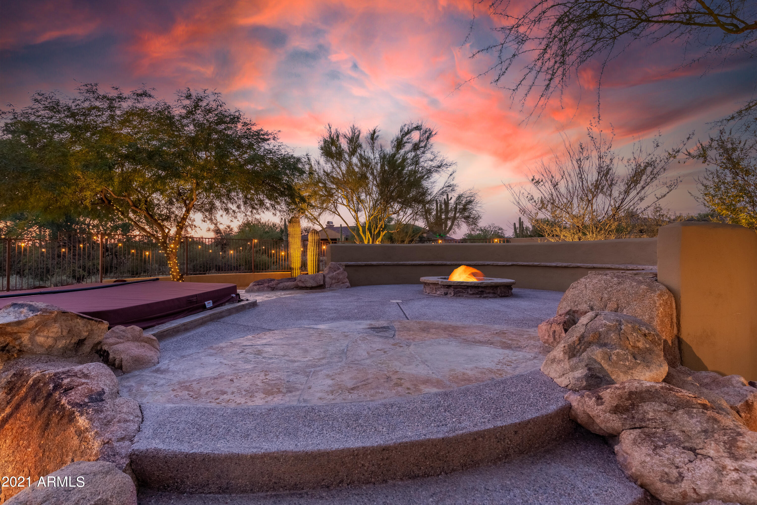 SAGUARO ESTATES - Residential