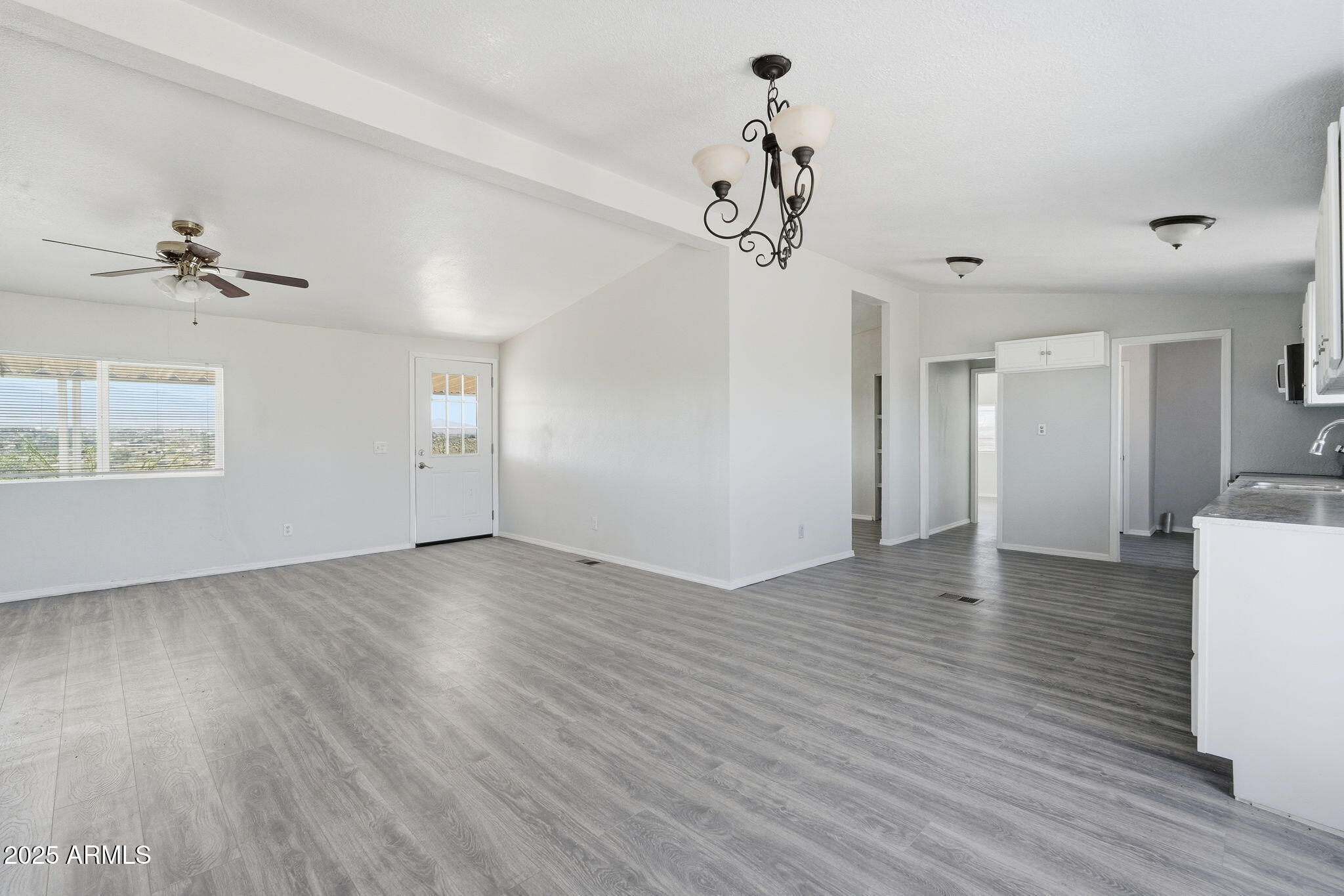 EMPIRE ACRES - Residential