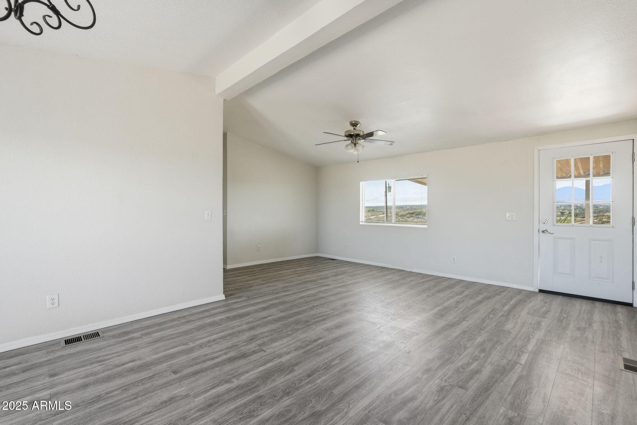EMPIRE ACRES - Residential
