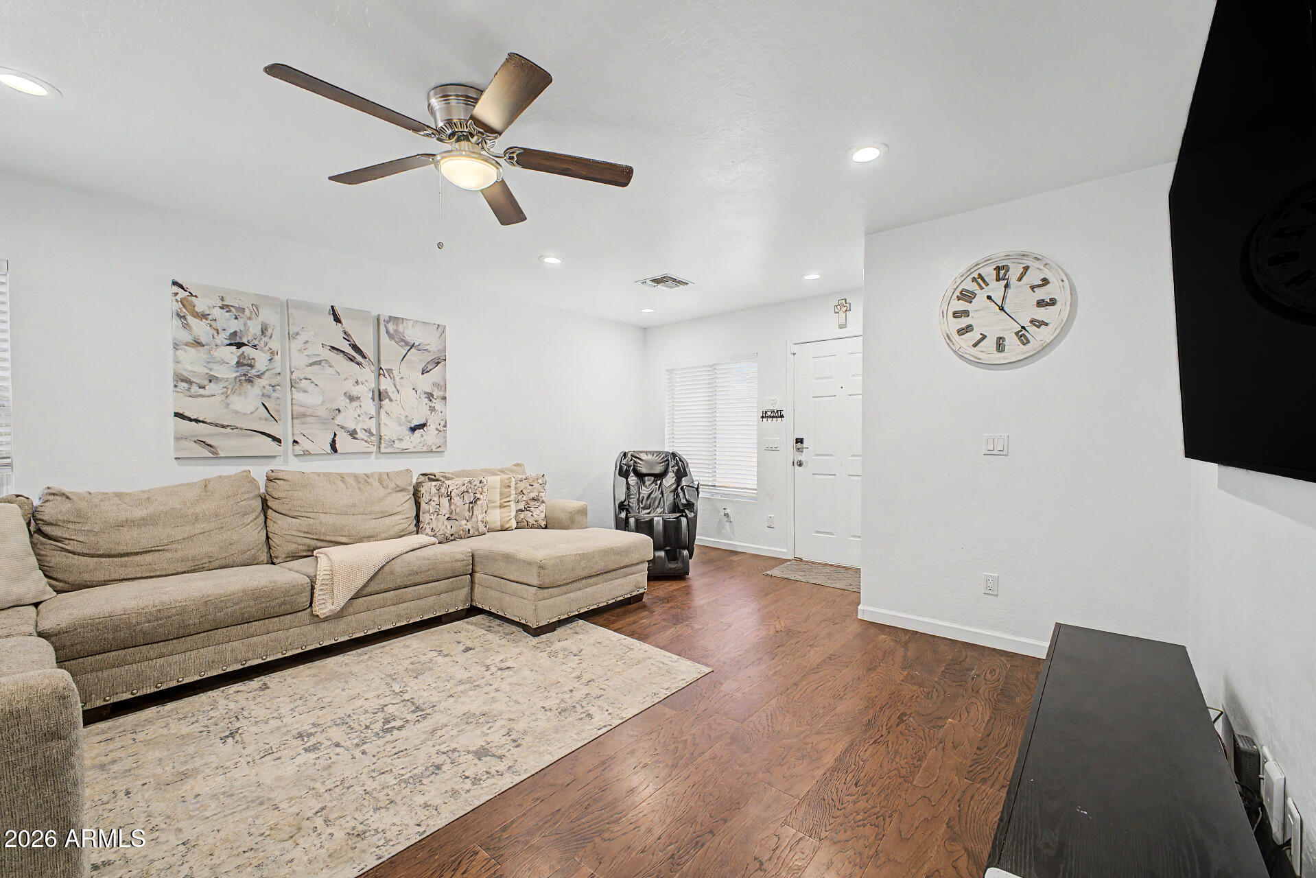 SUNDIAL UNIT 1 - Residential