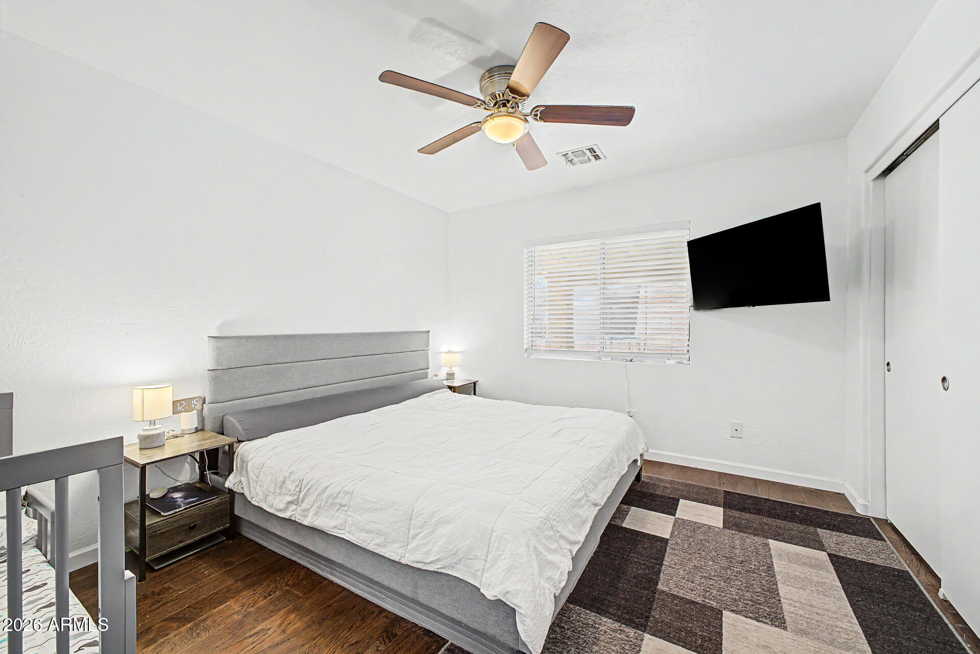 SUNDIAL UNIT 1 - Residential