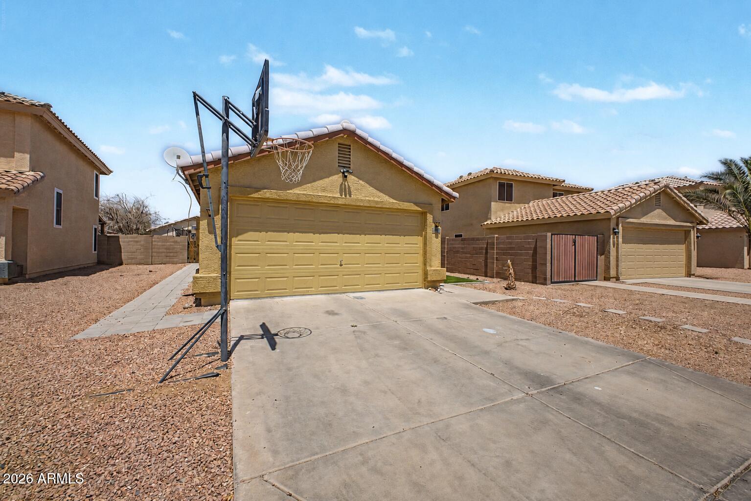 SUNDIAL UNIT 1 - Residential