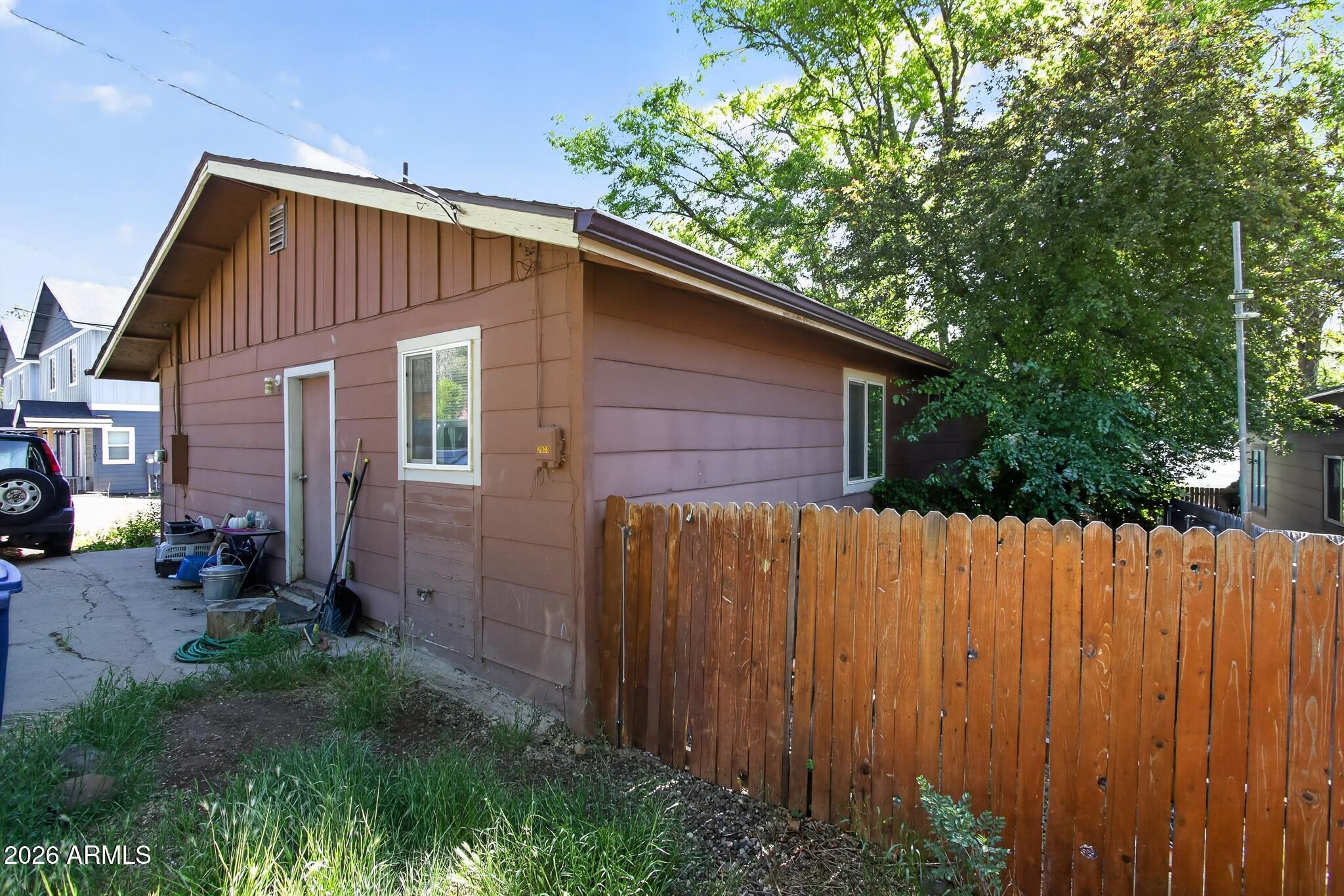 SUNNYSIDE FARMS - Residential