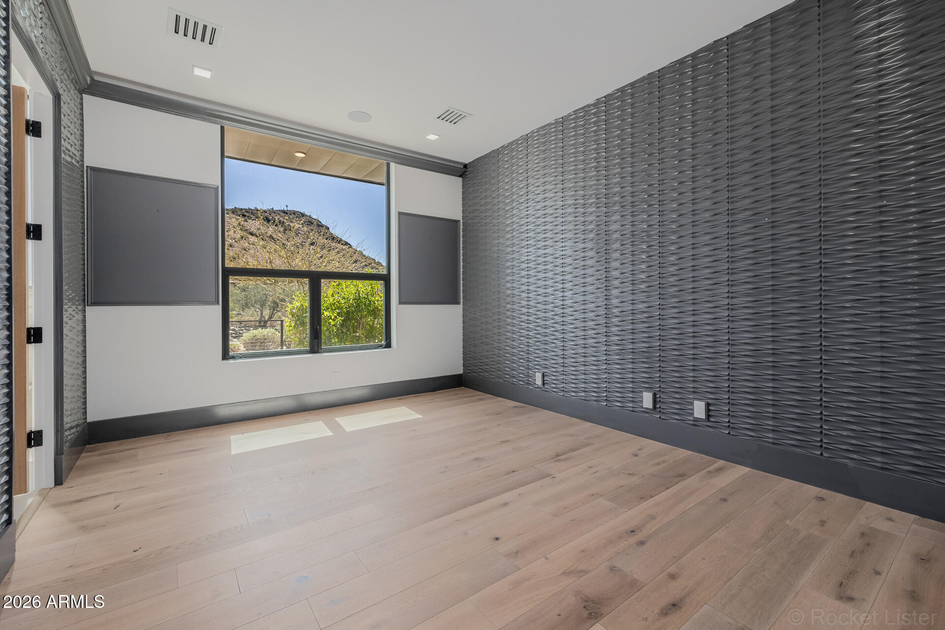 HIDDEN HILLS PARCEL D/E - Residential