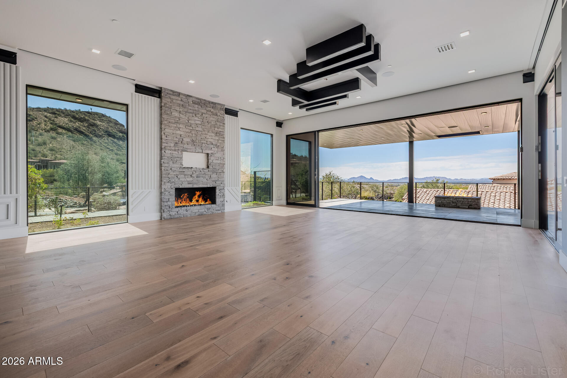HIDDEN HILLS PARCEL D/E - Residential