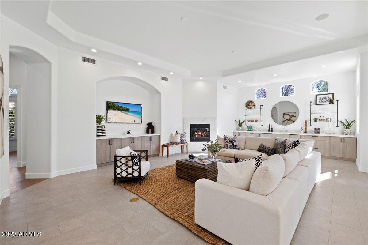 PARADISE ESTATES - Residential
