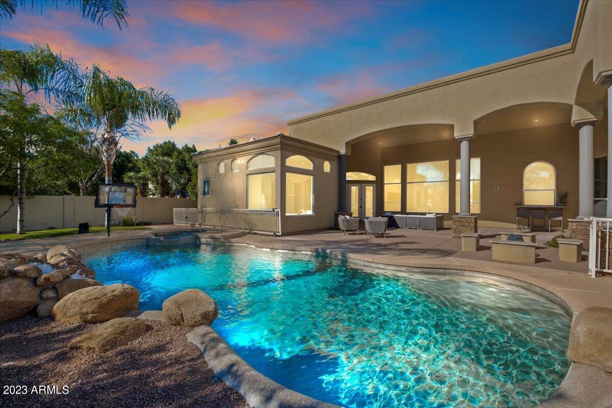 PARADISE ESTATES - Residential