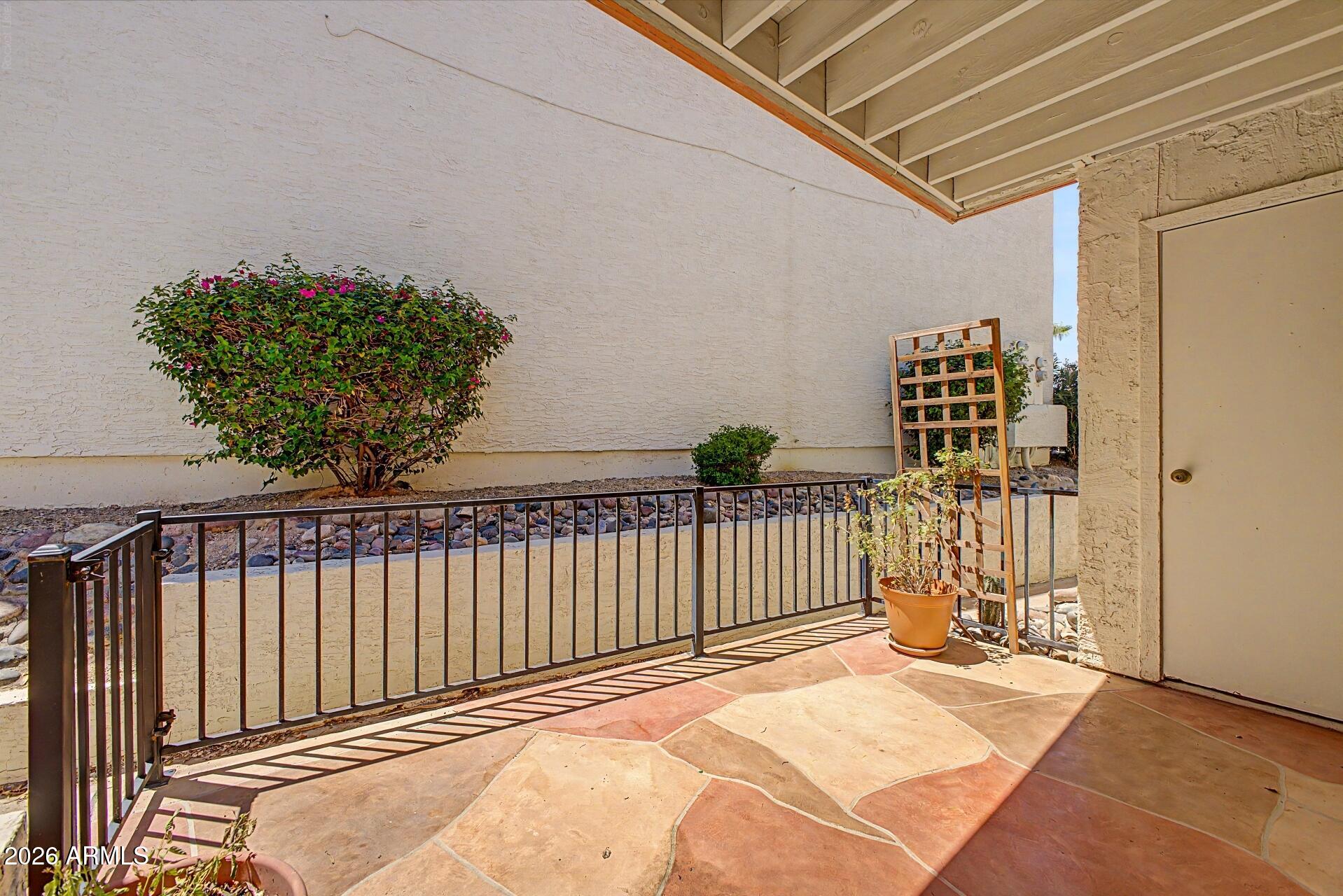 Vista Grande El Lago - Residential