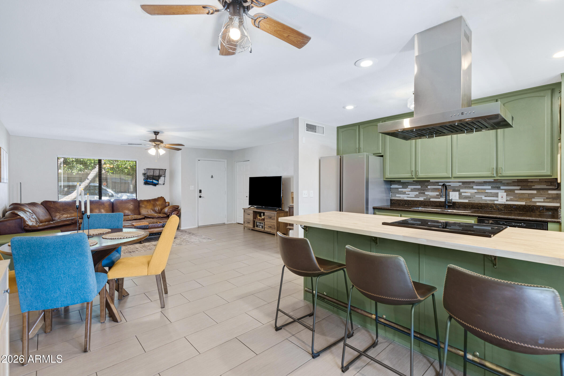 NEW WORLD GLENDALE UNIT 2 SECOND AMD - Residential