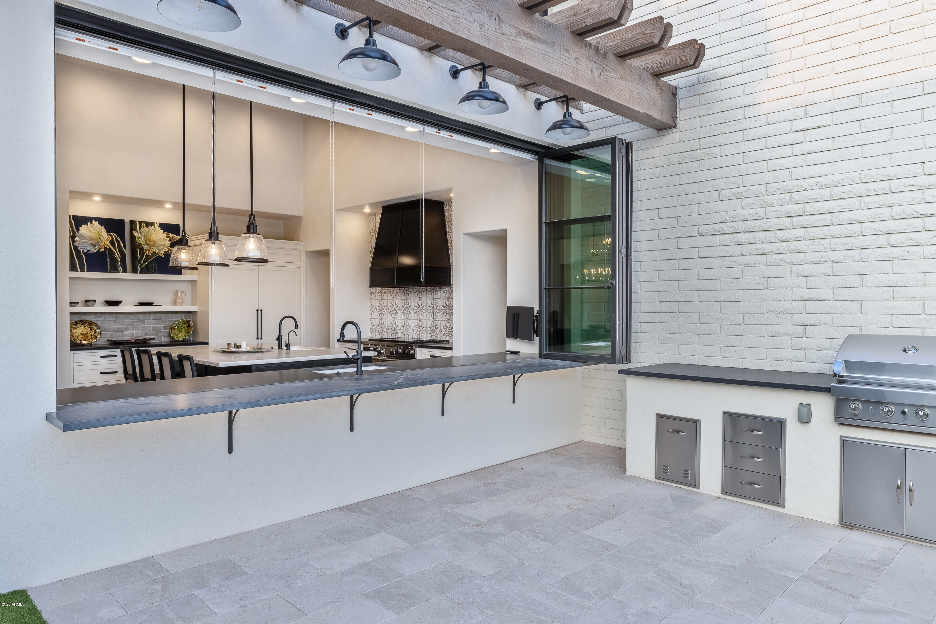 PARADISE COUNTRY ESTATES 2 - Residential
