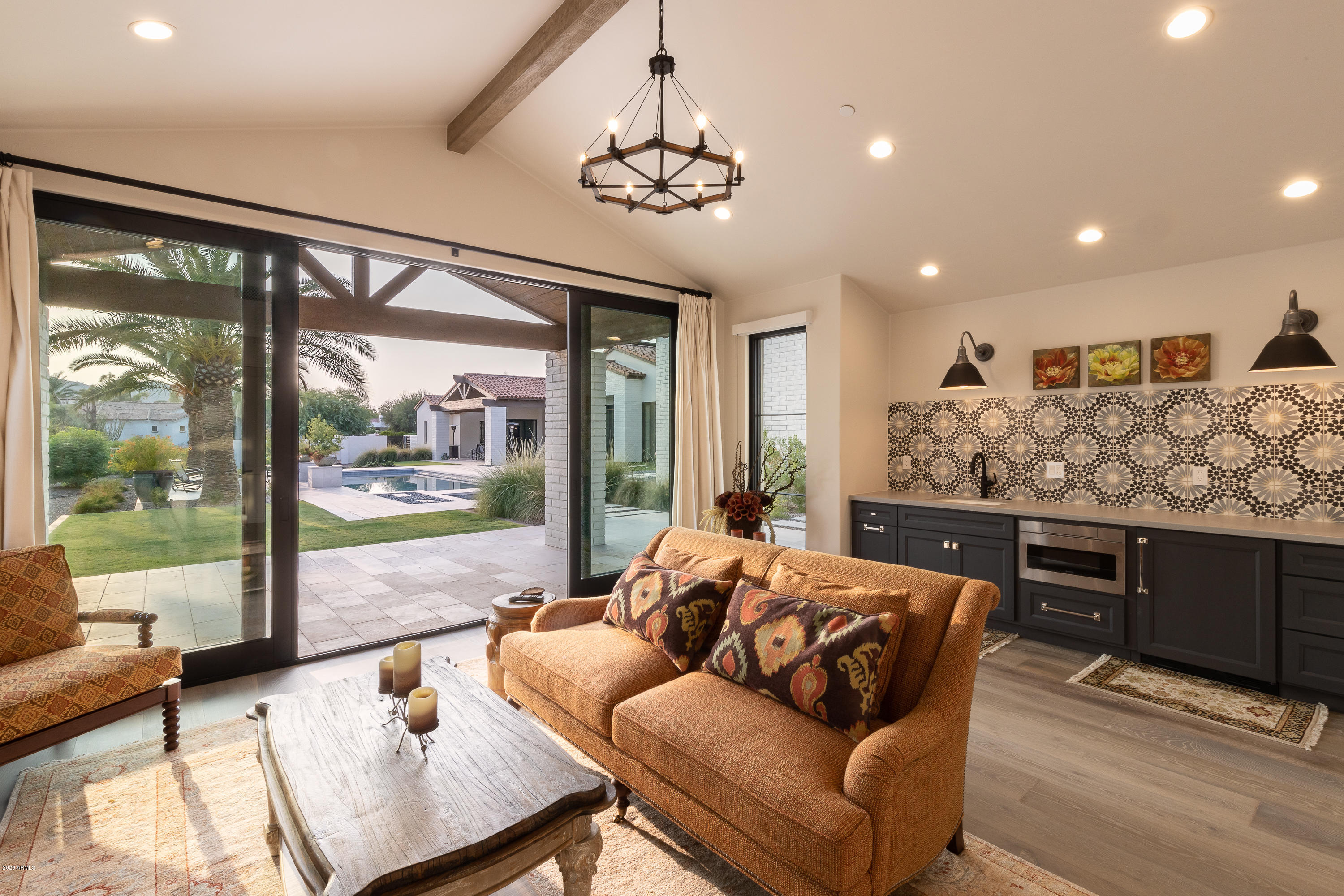 PARADISE COUNTRY ESTATES 2 - Residential