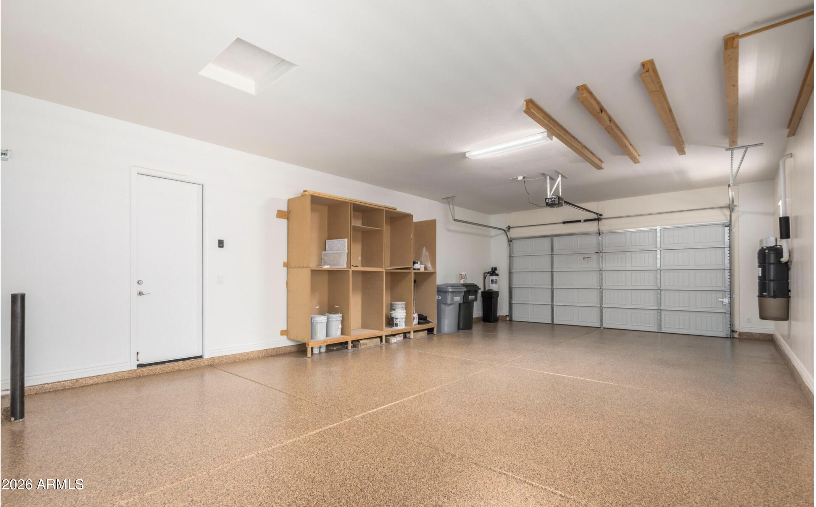 SONORAN COMMONS PHASE 1 REPLAT - Residential Lease