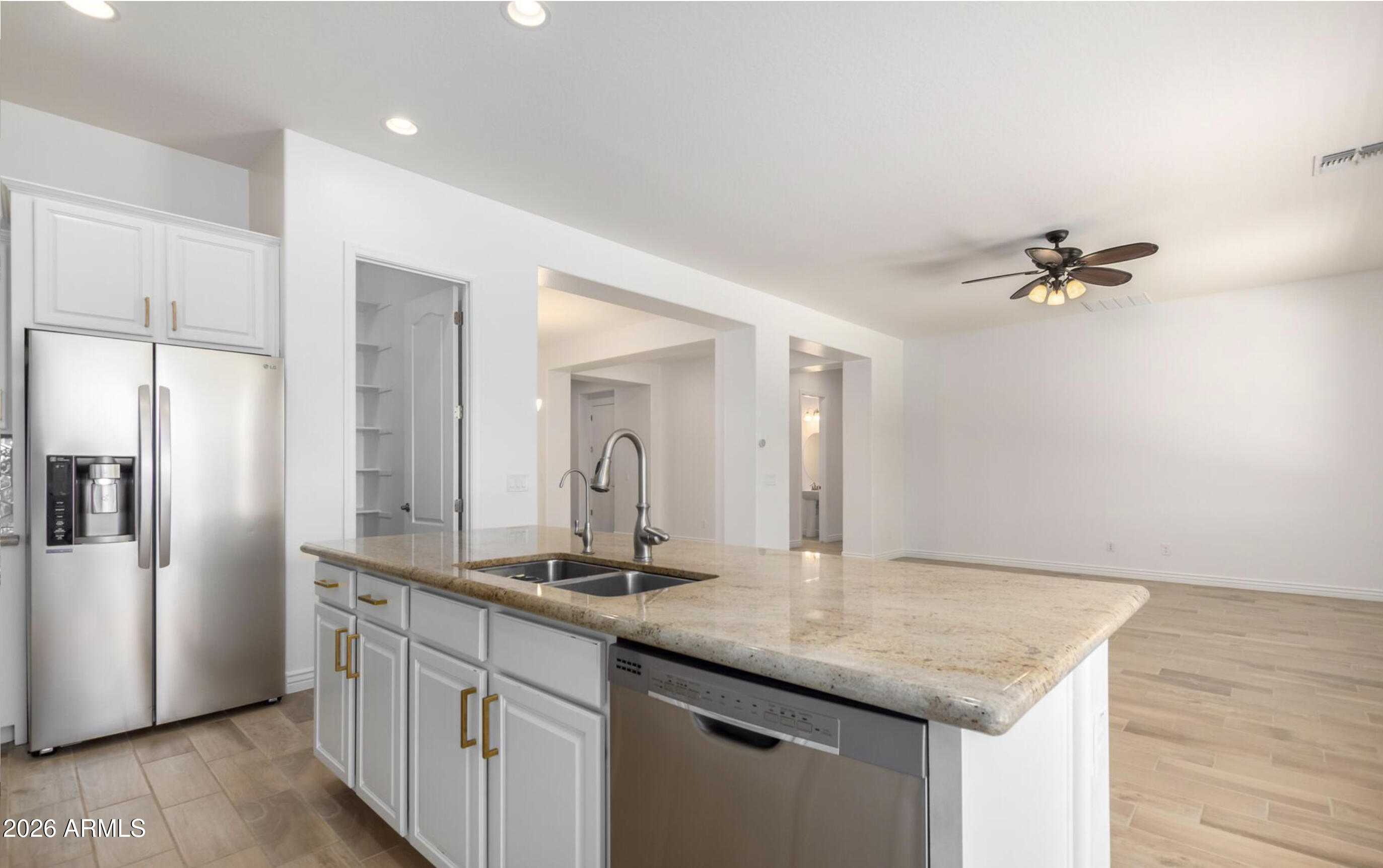 SONORAN COMMONS PHASE 1 REPLAT - Residential Lease