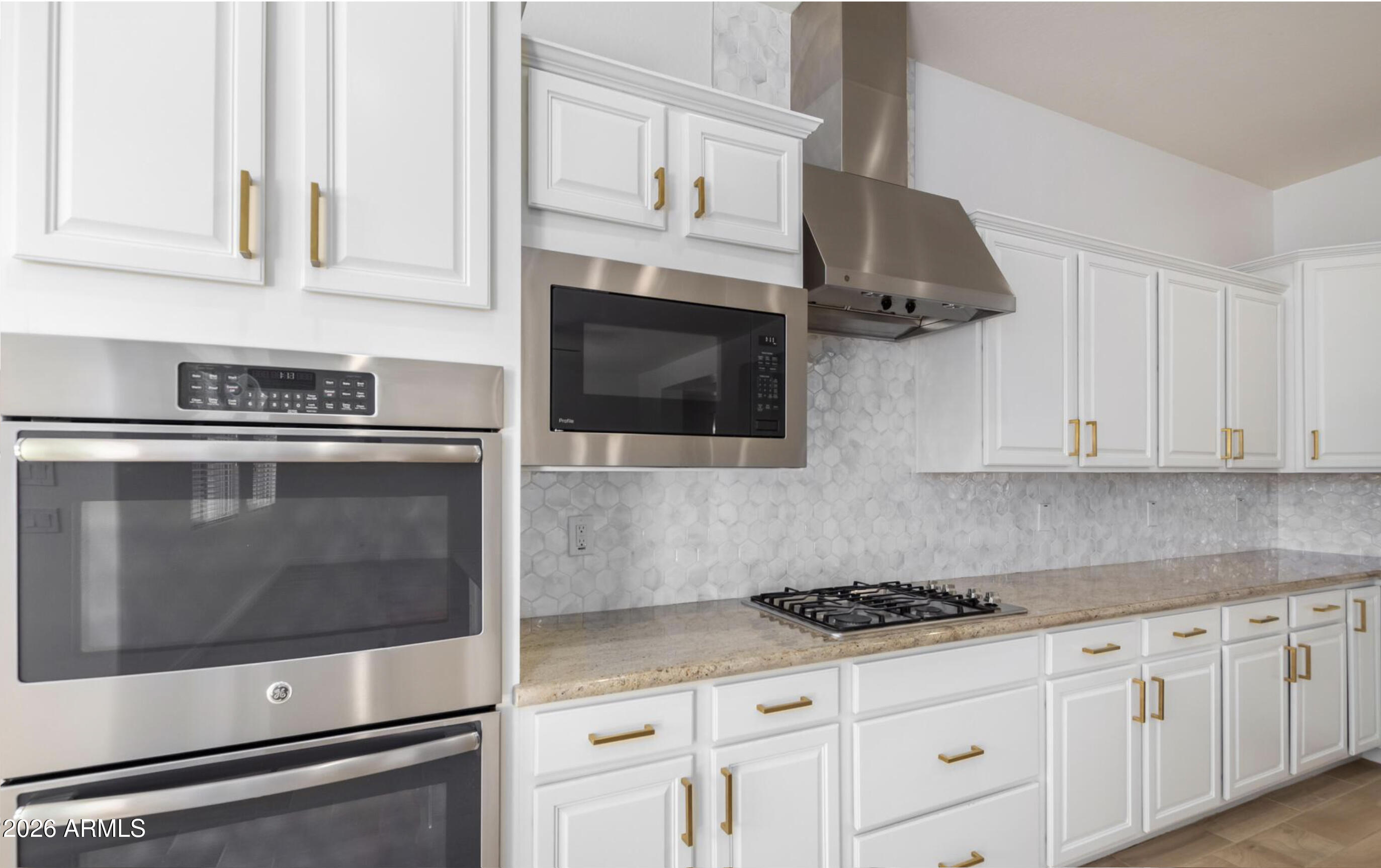 SONORAN COMMONS PHASE 1 REPLAT - Residential Lease