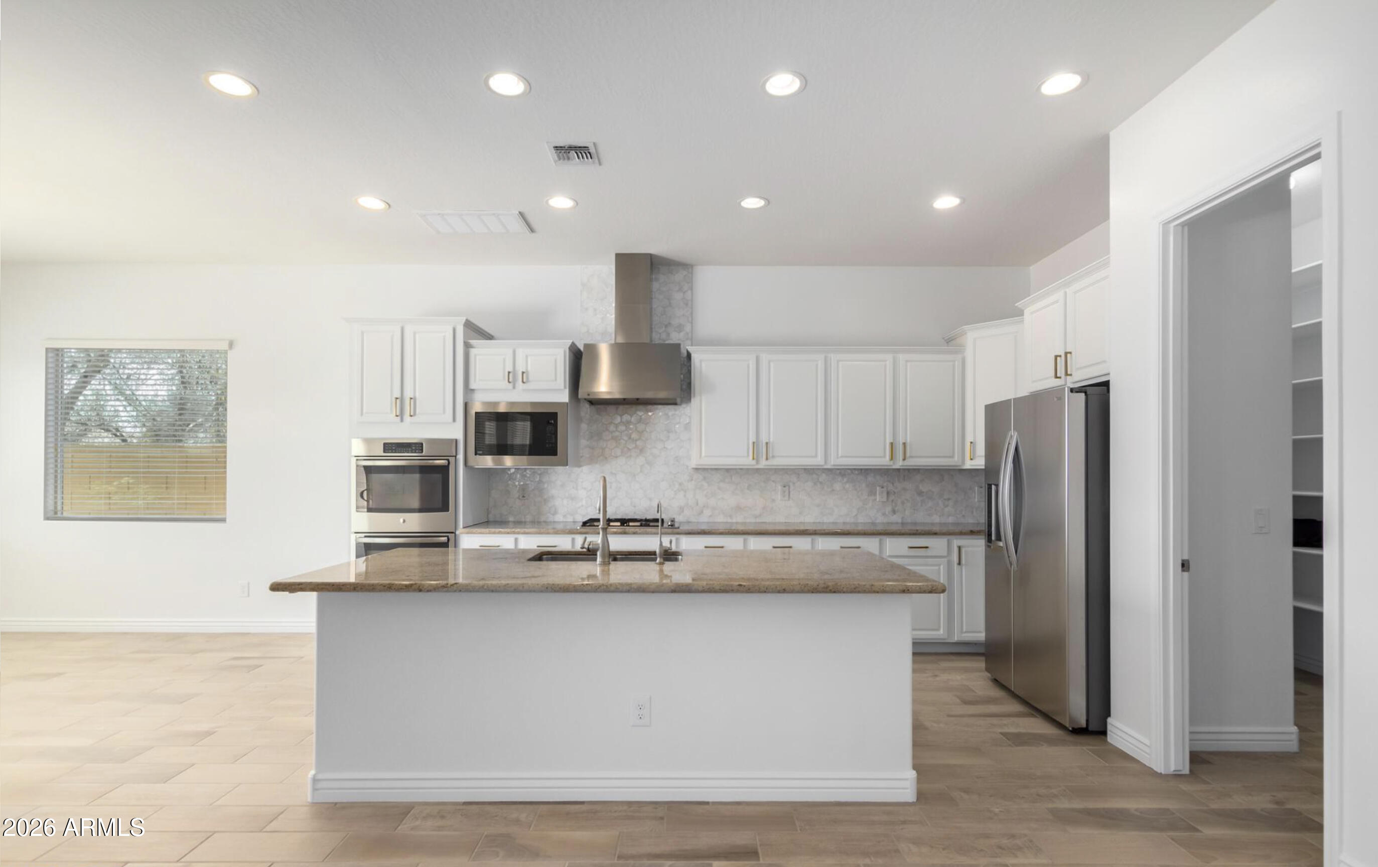 SONORAN COMMONS PHASE 1 REPLAT - Residential Lease