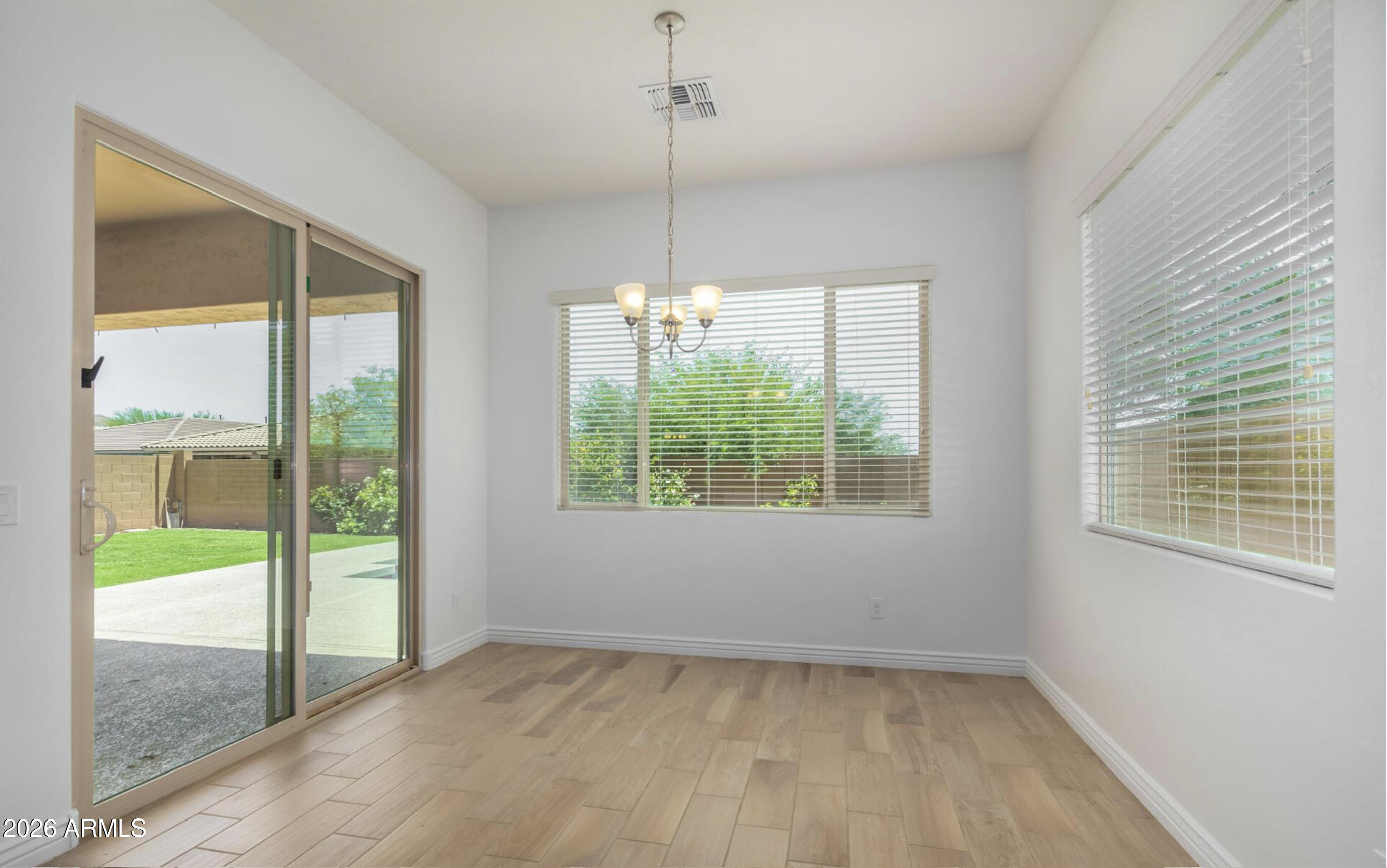 SONORAN COMMONS PHASE 1 REPLAT - Residential Lease