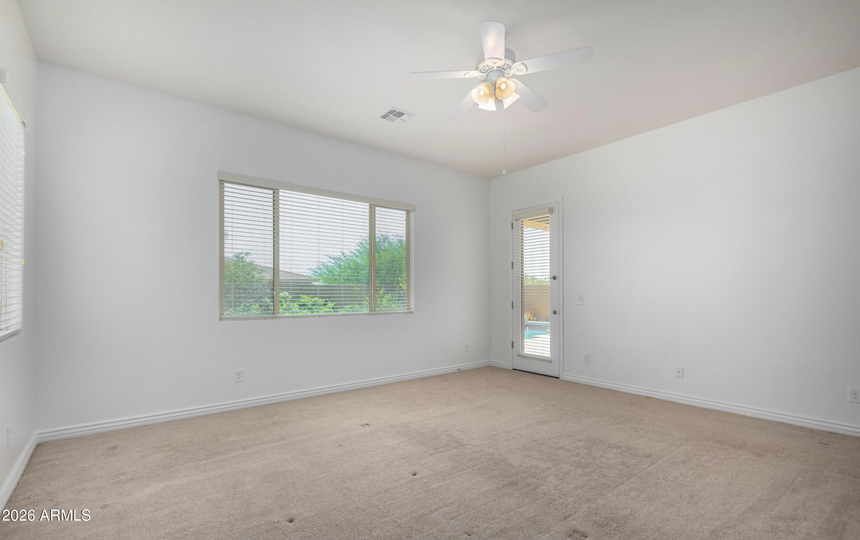 SONORAN COMMONS PHASE 1 REPLAT - Residential Lease