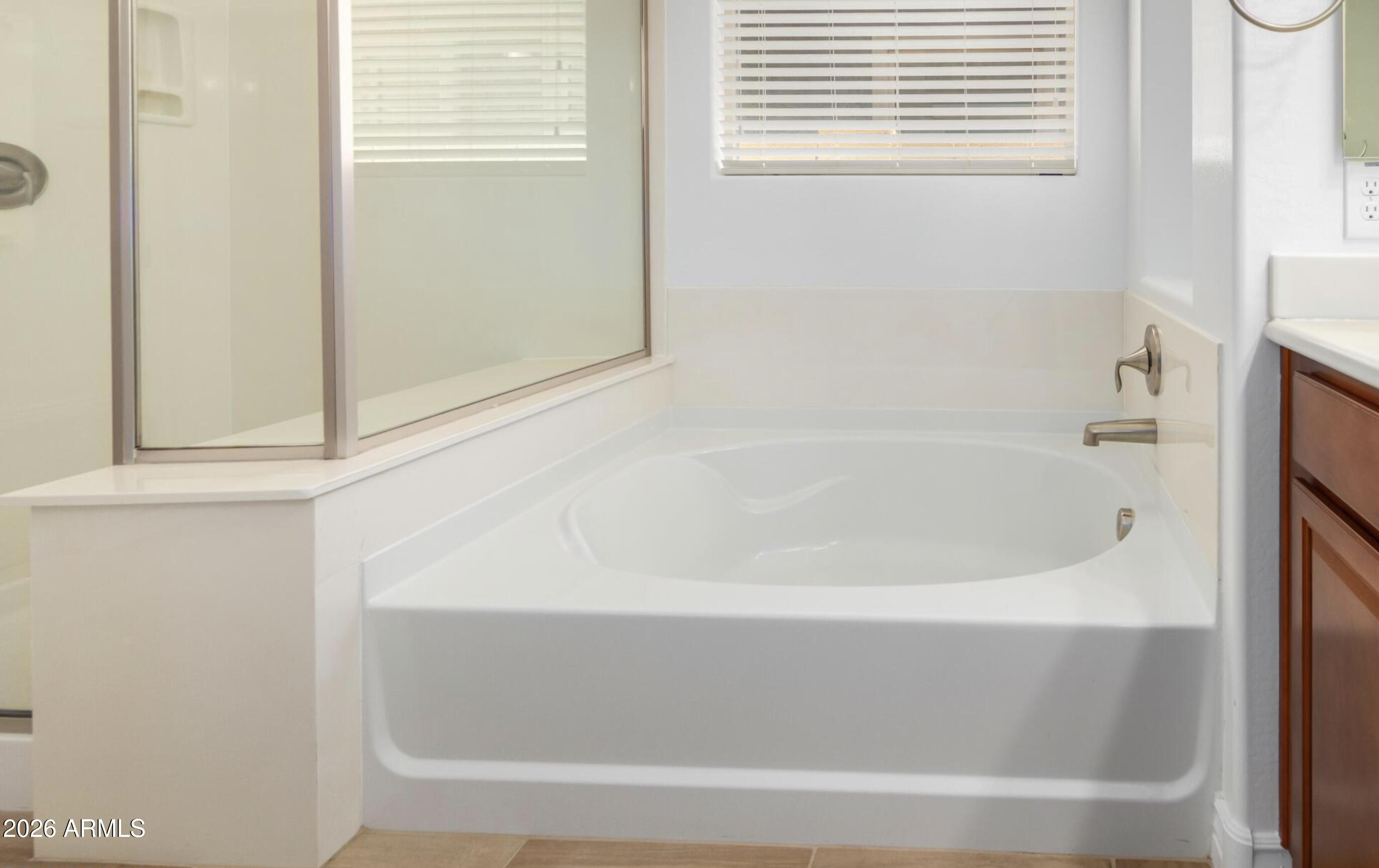 SONORAN COMMONS PHASE 1 REPLAT - Residential Lease