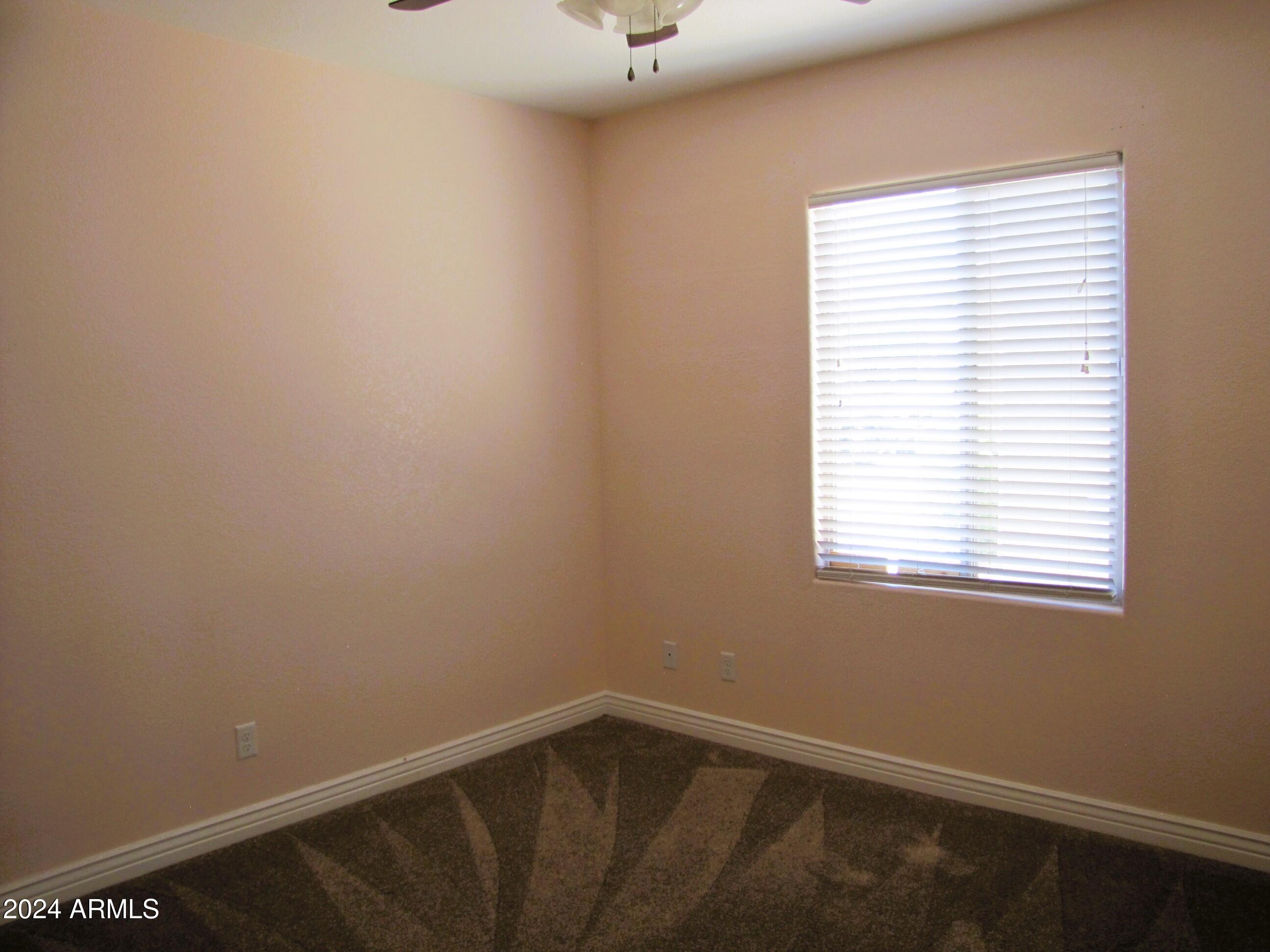 ESTATES AT HOLIDAY - Residential Lease