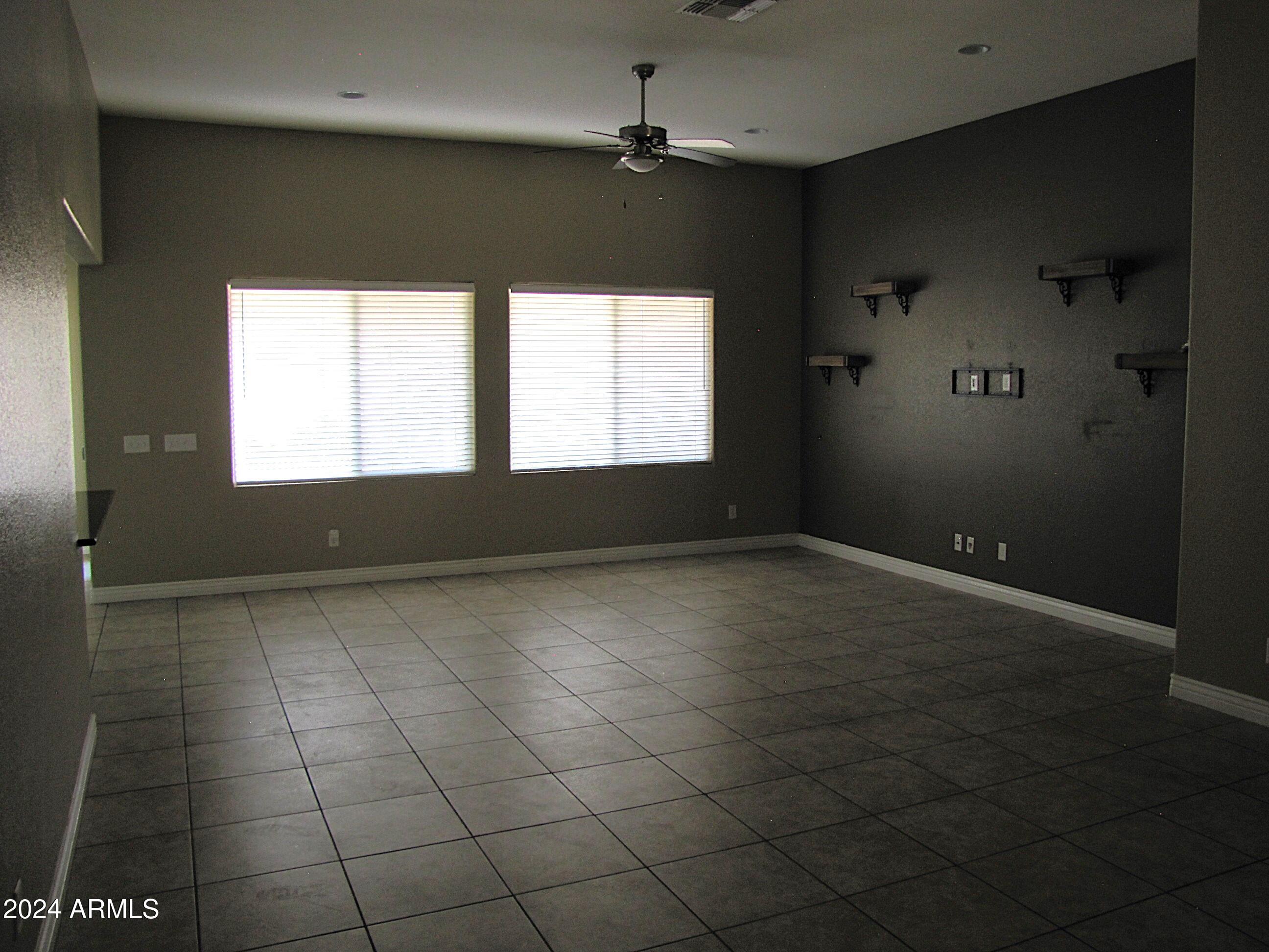ESTATES AT HOLIDAY - Residential Lease