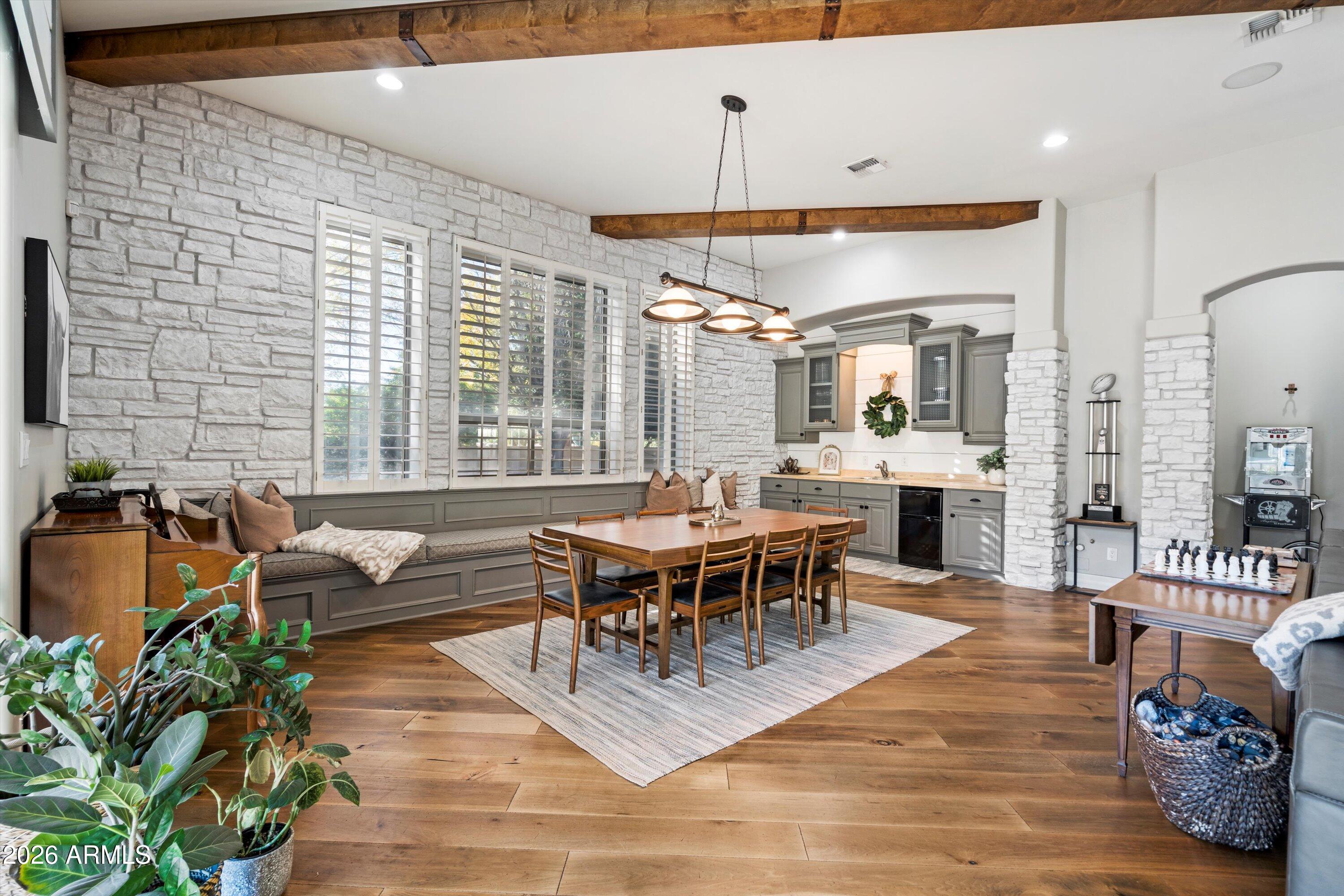 SOMERSET ESTATES - Residential