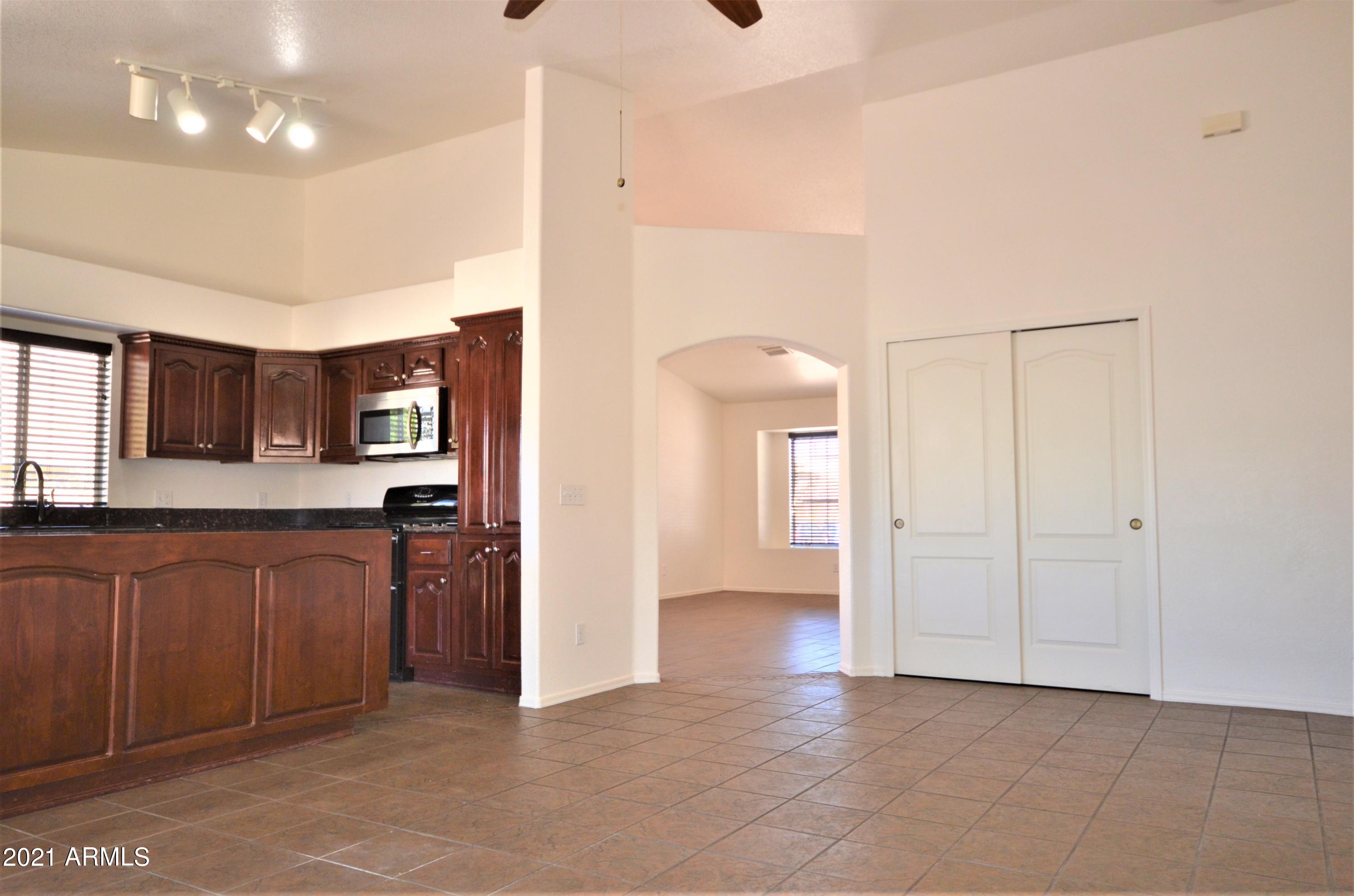 MOUNTAIN RIDGE PHASE 3 - Residential