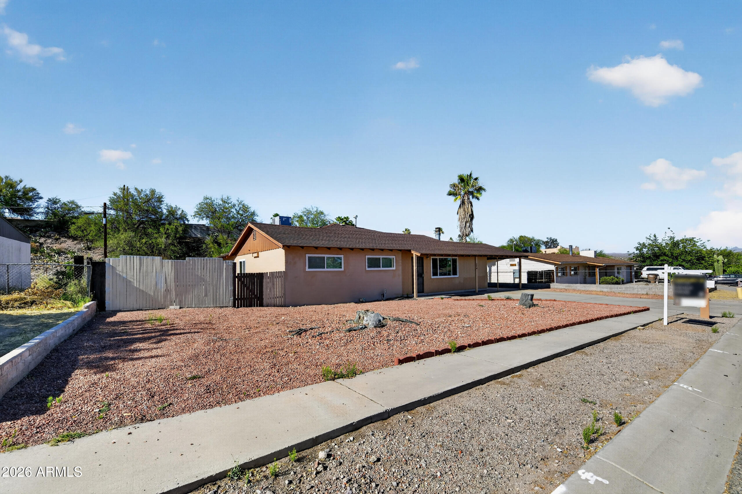 SUNNY COVE - Residential