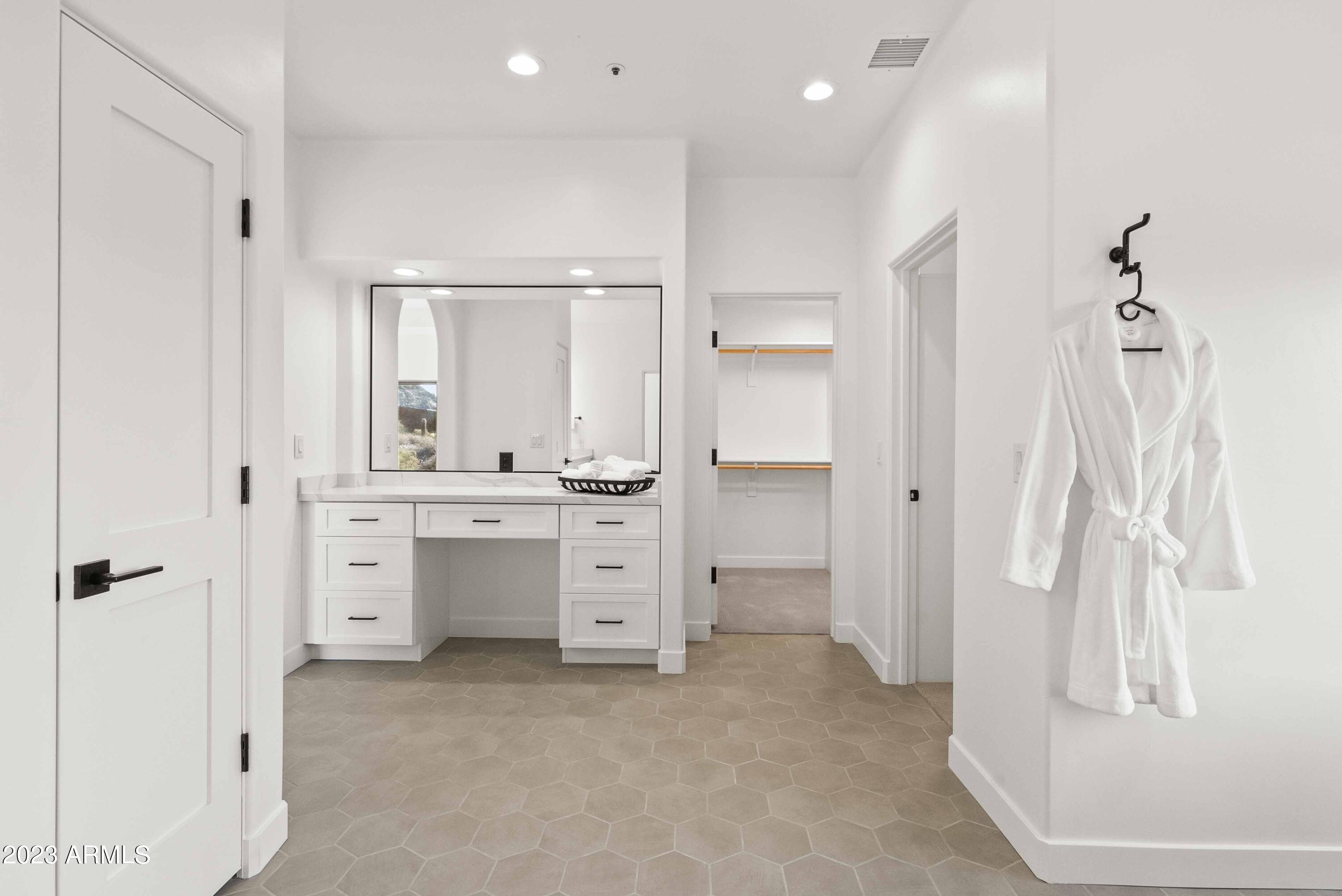 TROON RIDGE ESTATES III/IV - Residential