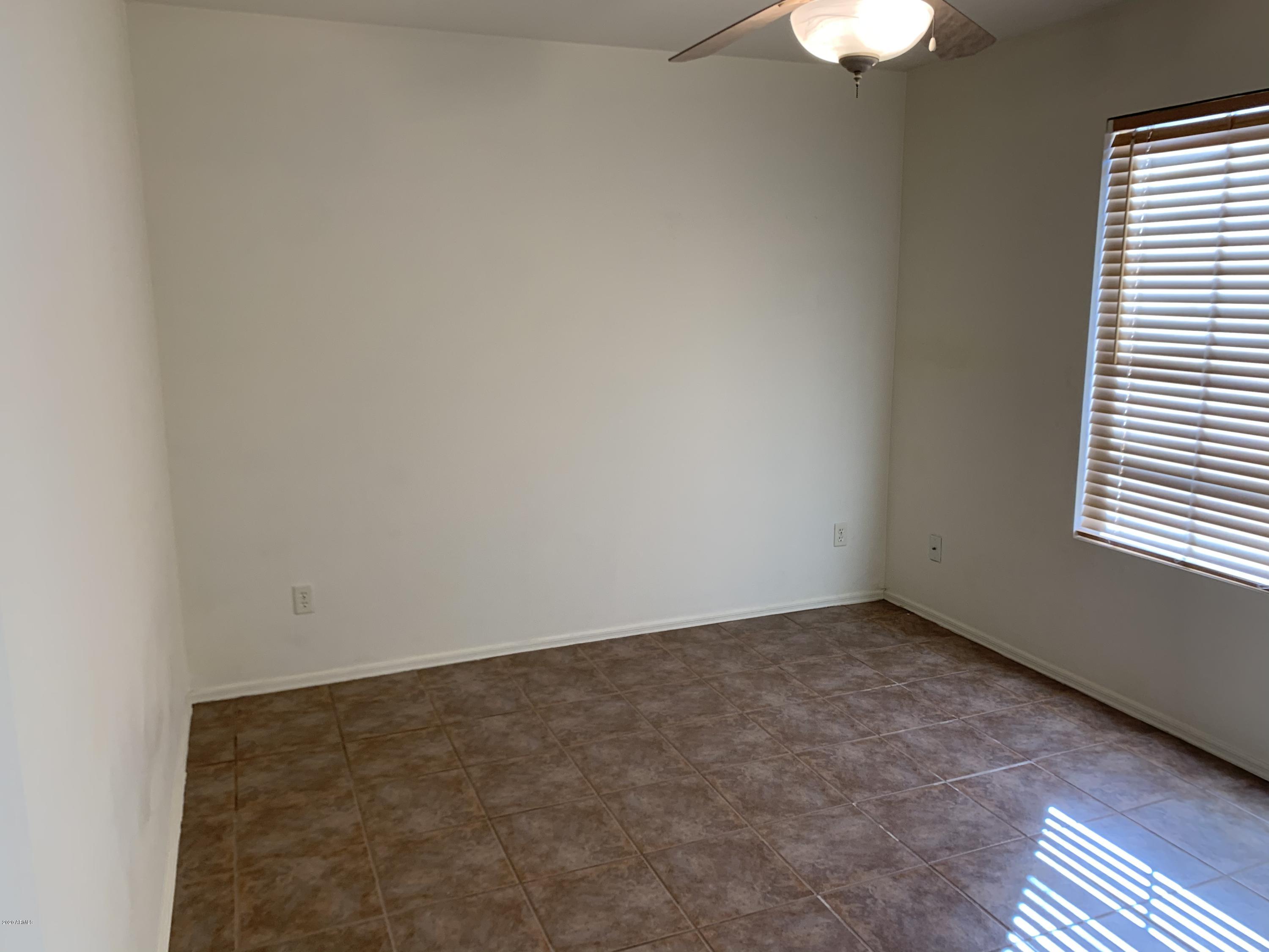 CANYON DE FLORES PHASE 2C - Residential Lease