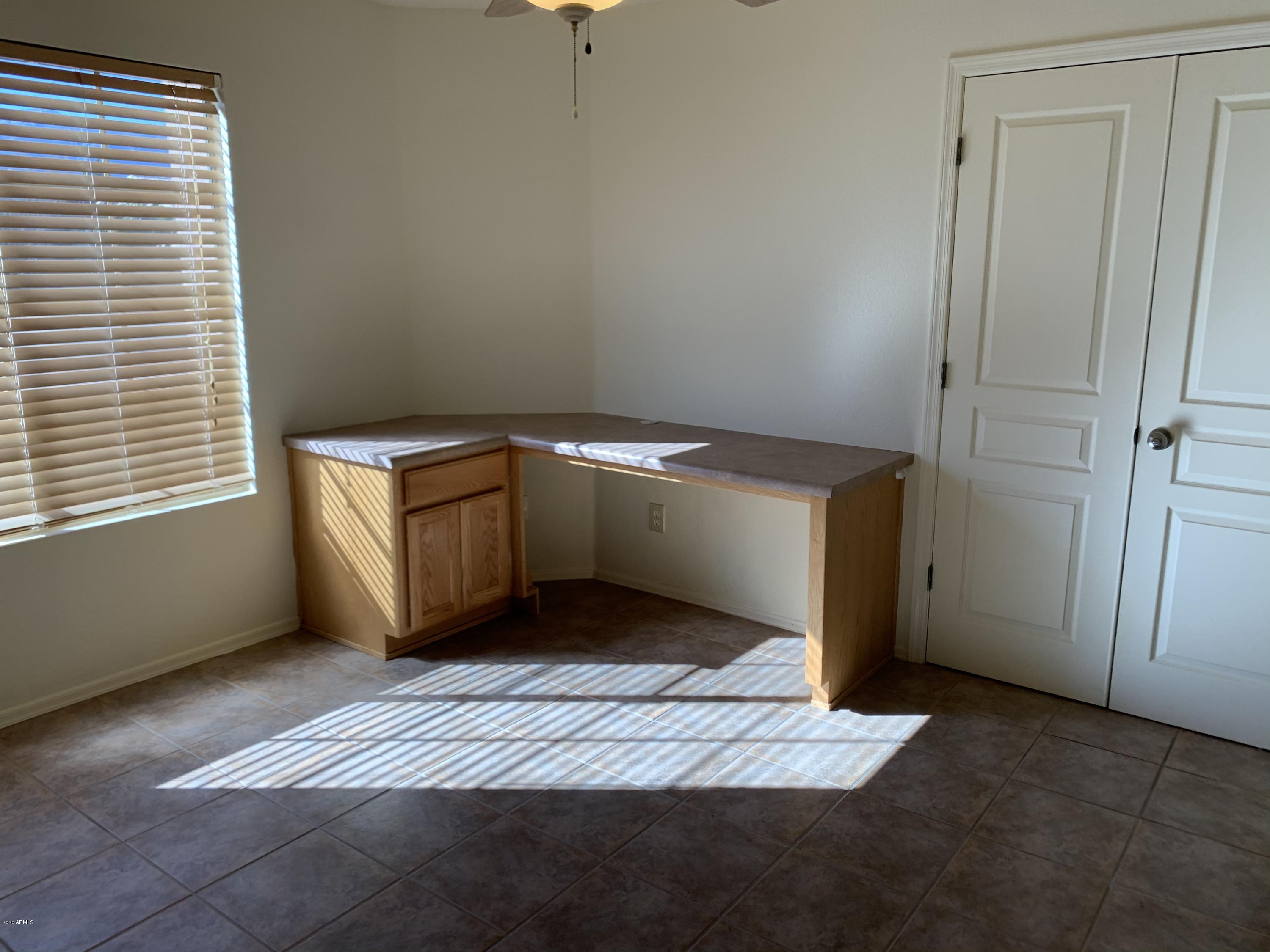 CANYON DE FLORES PHASE 2C - Residential Lease