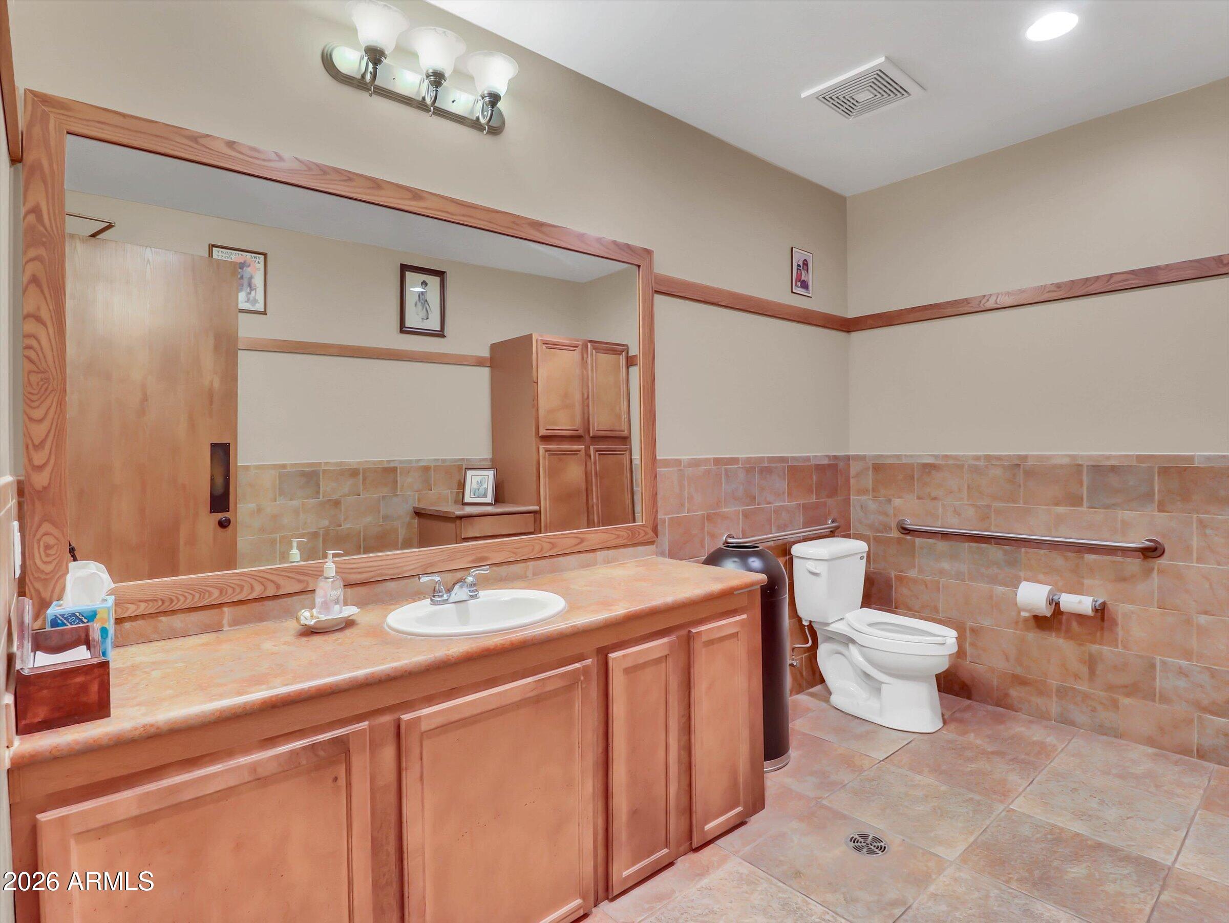 STAPLEY OFFICE COMPLEX - Commercial Sale
