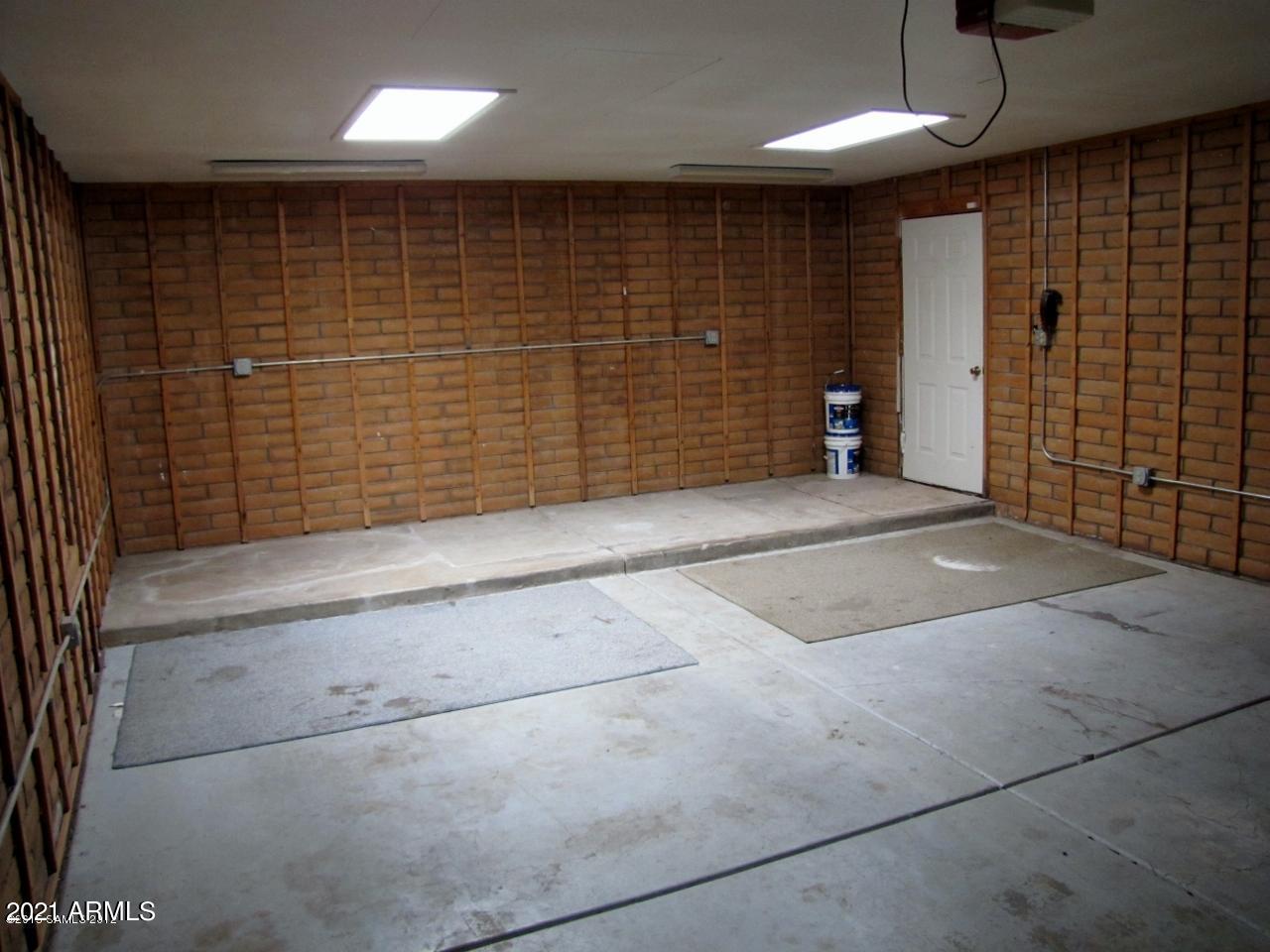 PUEBLO DEL SOL UNIT 8 - Residential Lease