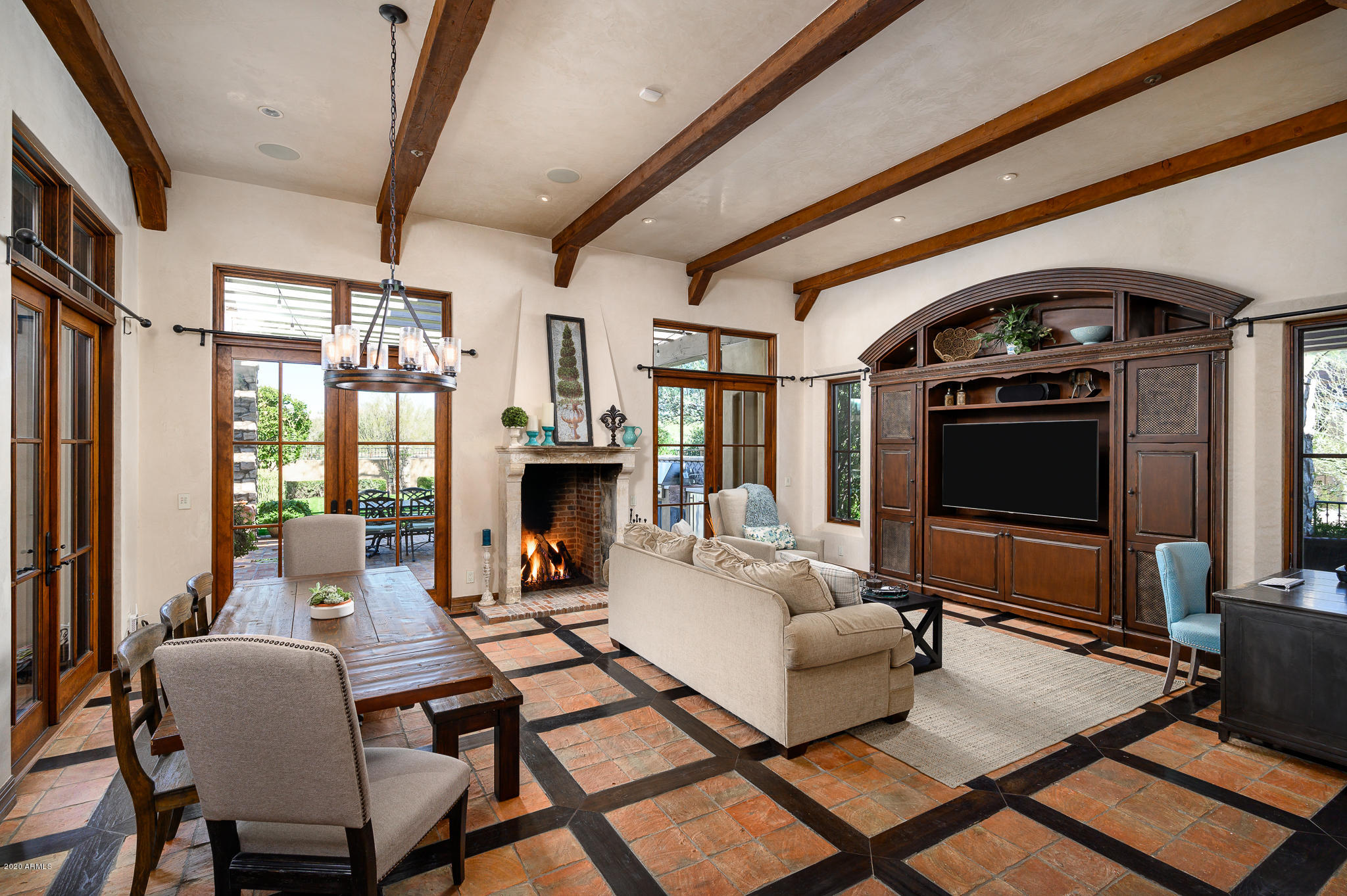 DC RANCH - Residential