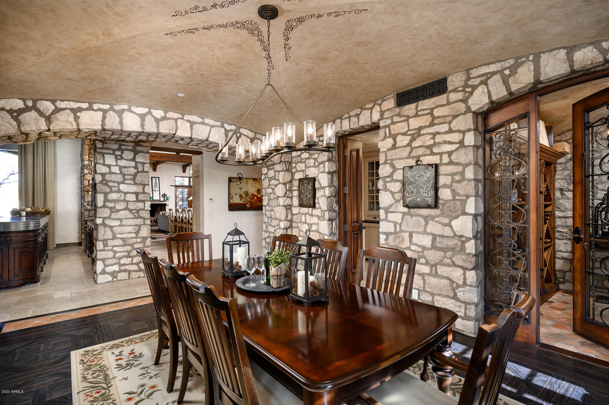 DC RANCH - Residential