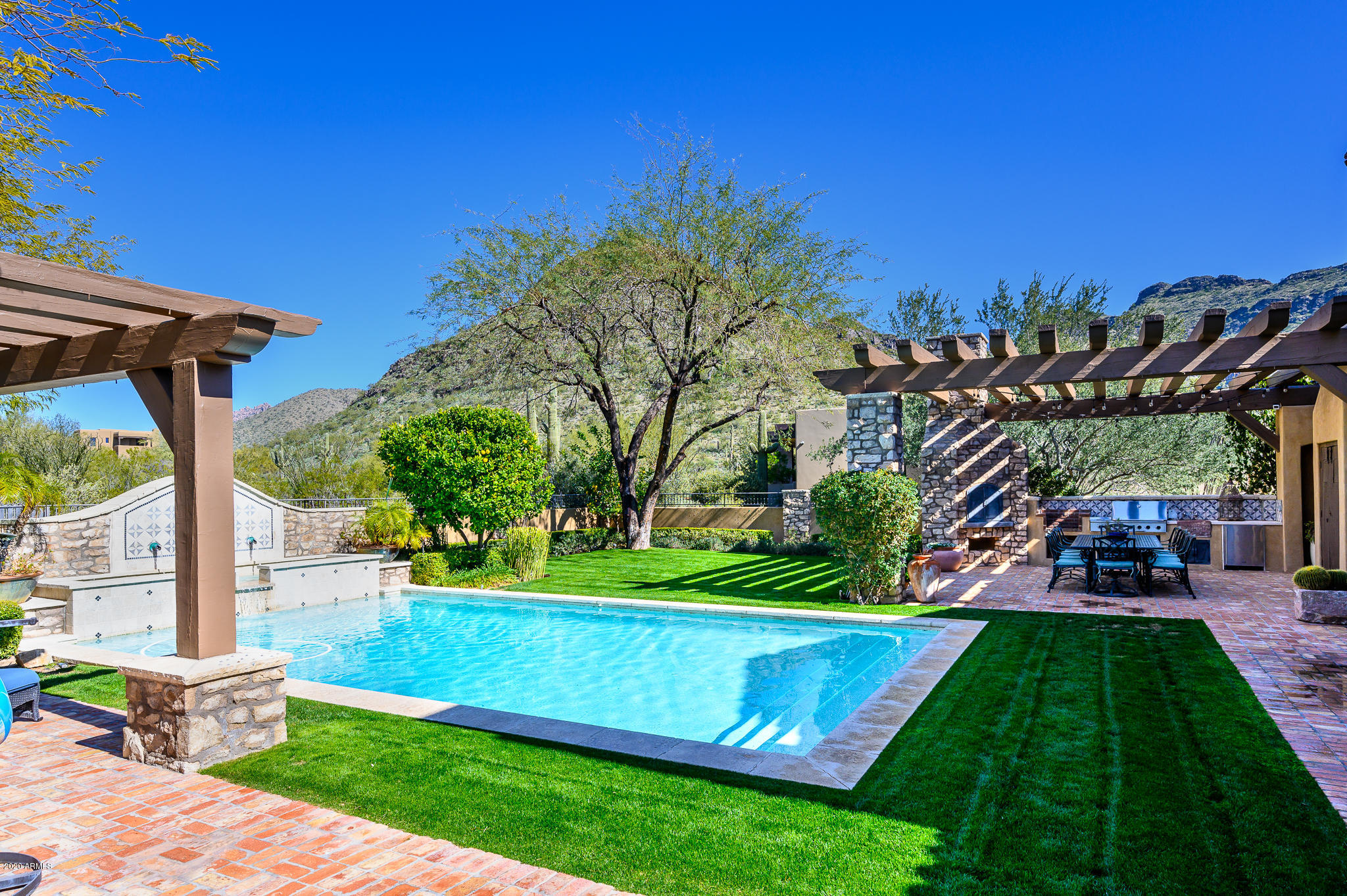 DC RANCH - Residential