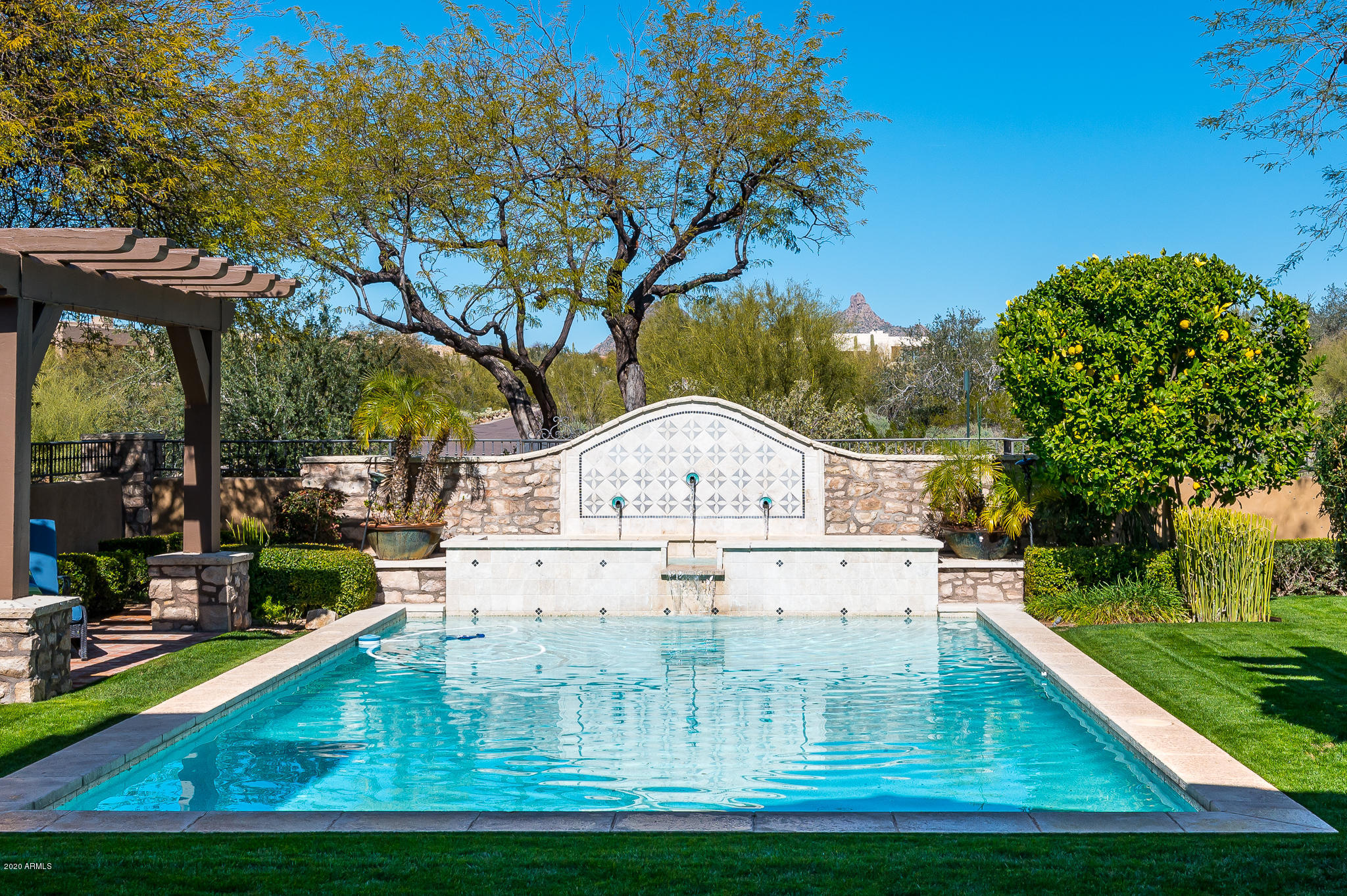 DC RANCH - Residential