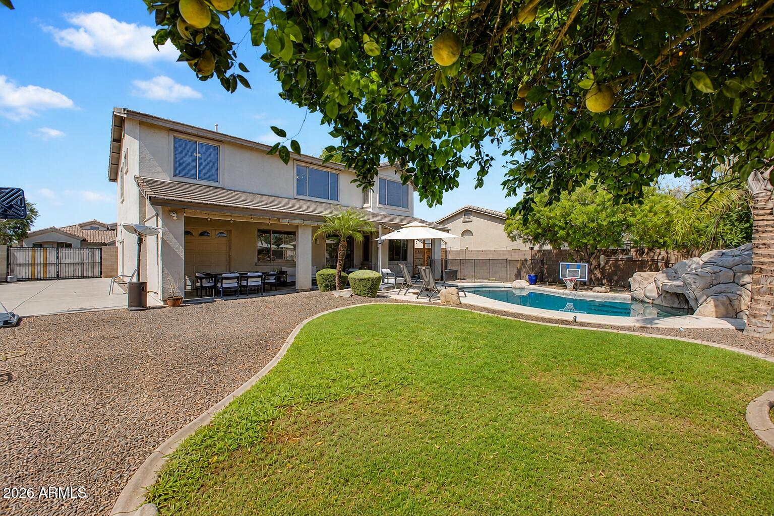 LANTANA RANCH - Residential