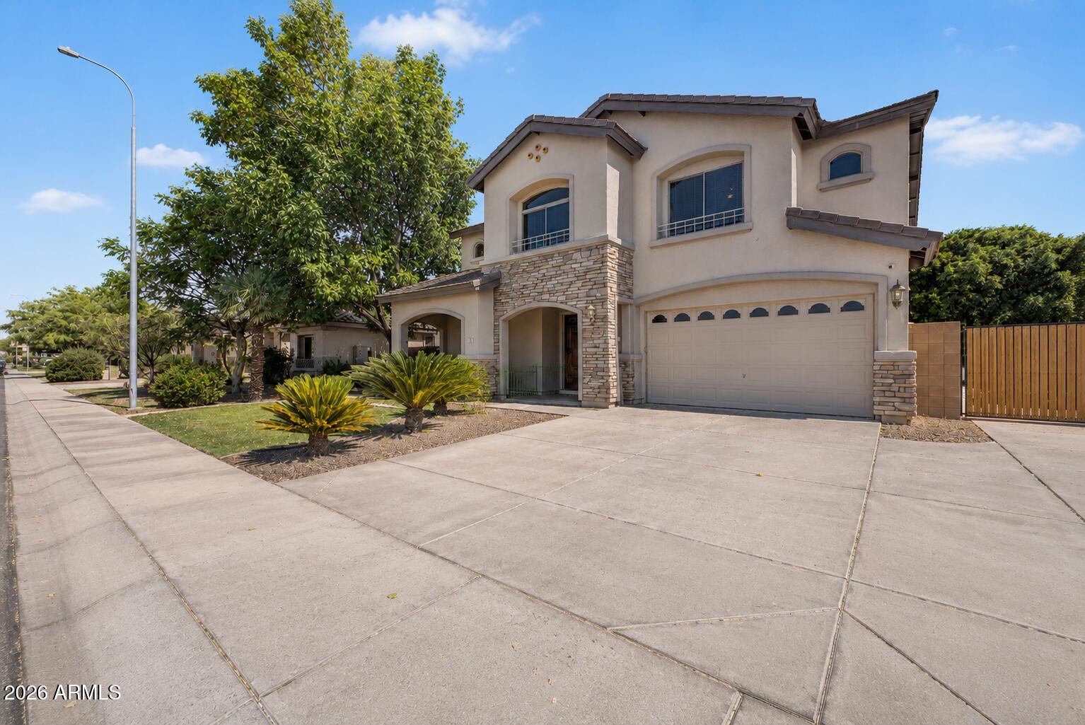 LANTANA RANCH - Residential
