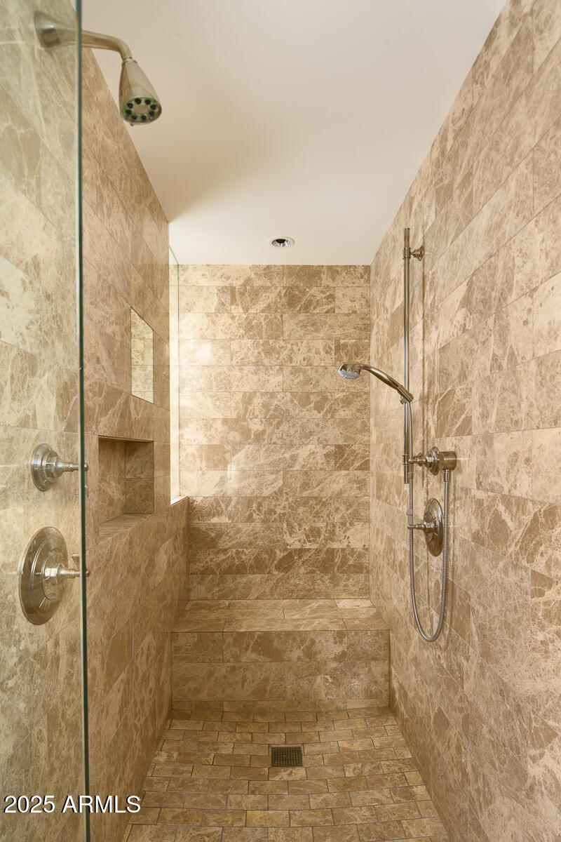 ORANGEWOOD LOT 20 BLOCK 5 - Residential