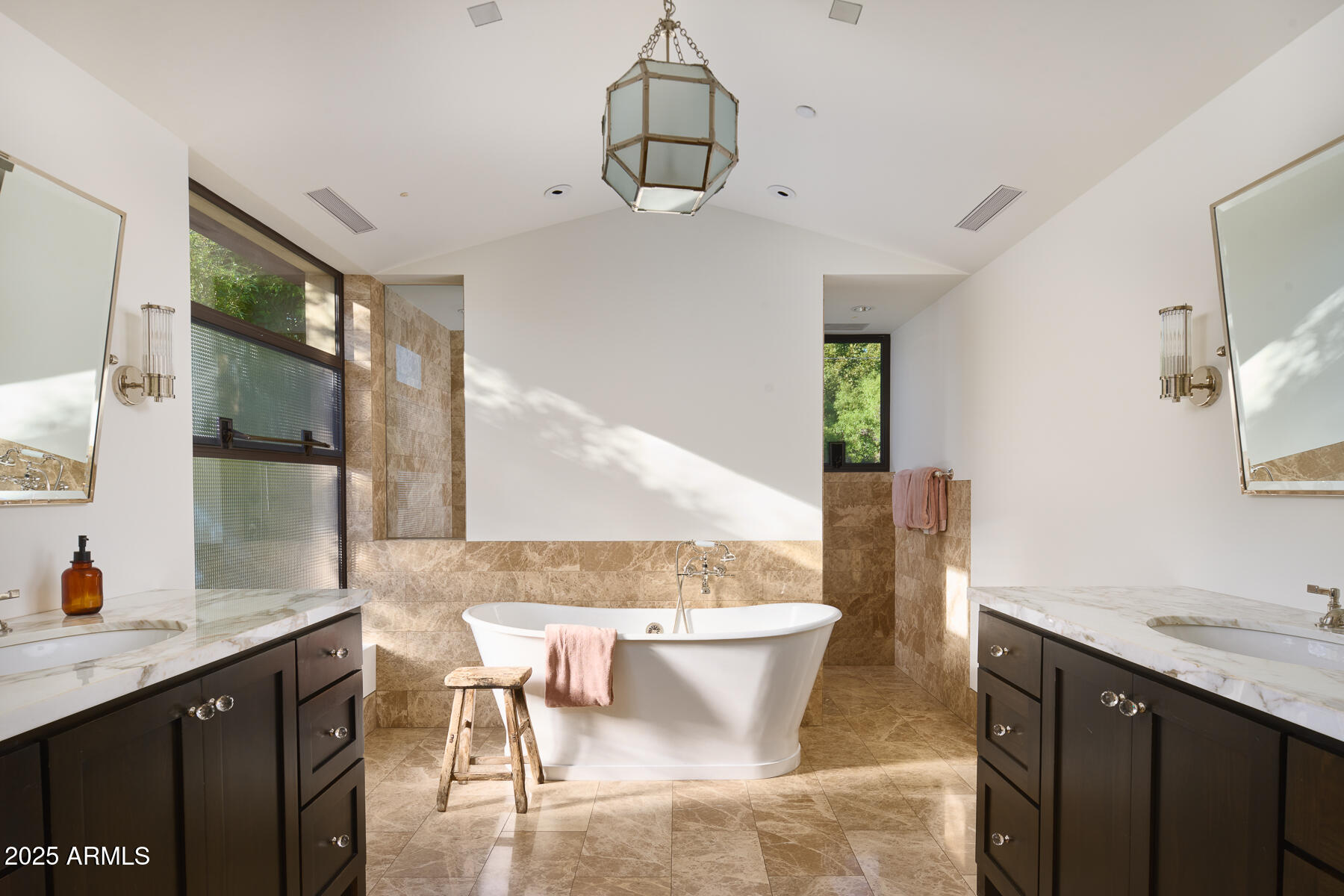 ORANGEWOOD LOT 20 BLOCK 5 - Residential