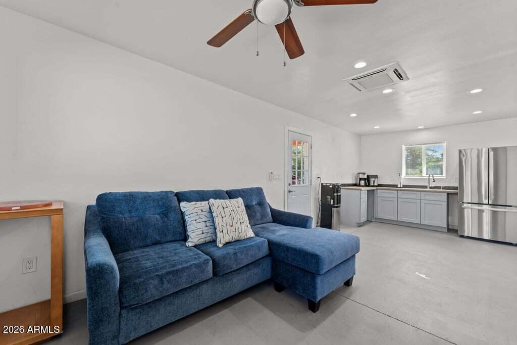 GLEN ILAH - Residential