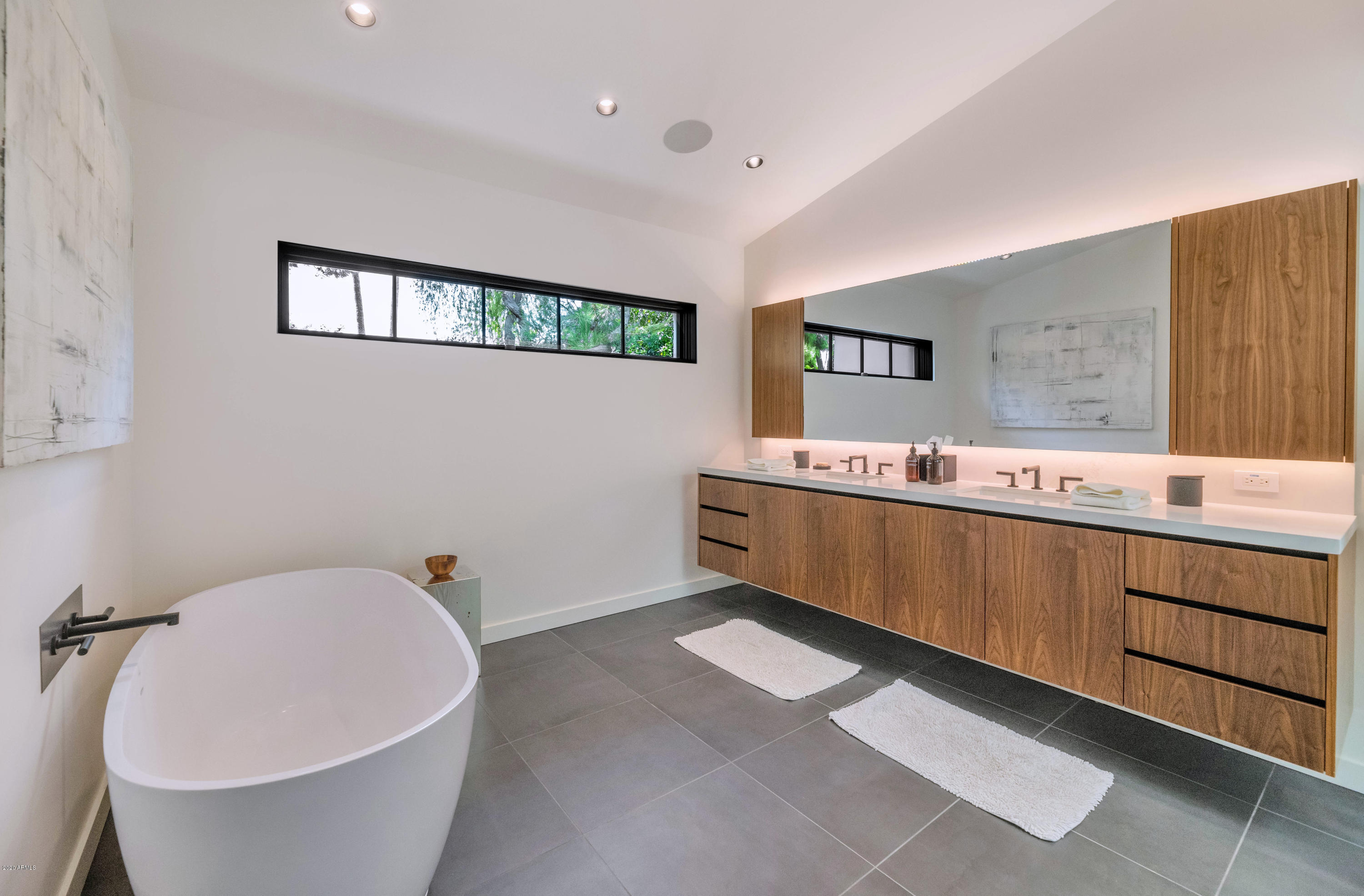 CASA BLANCA ESTATES - Residential