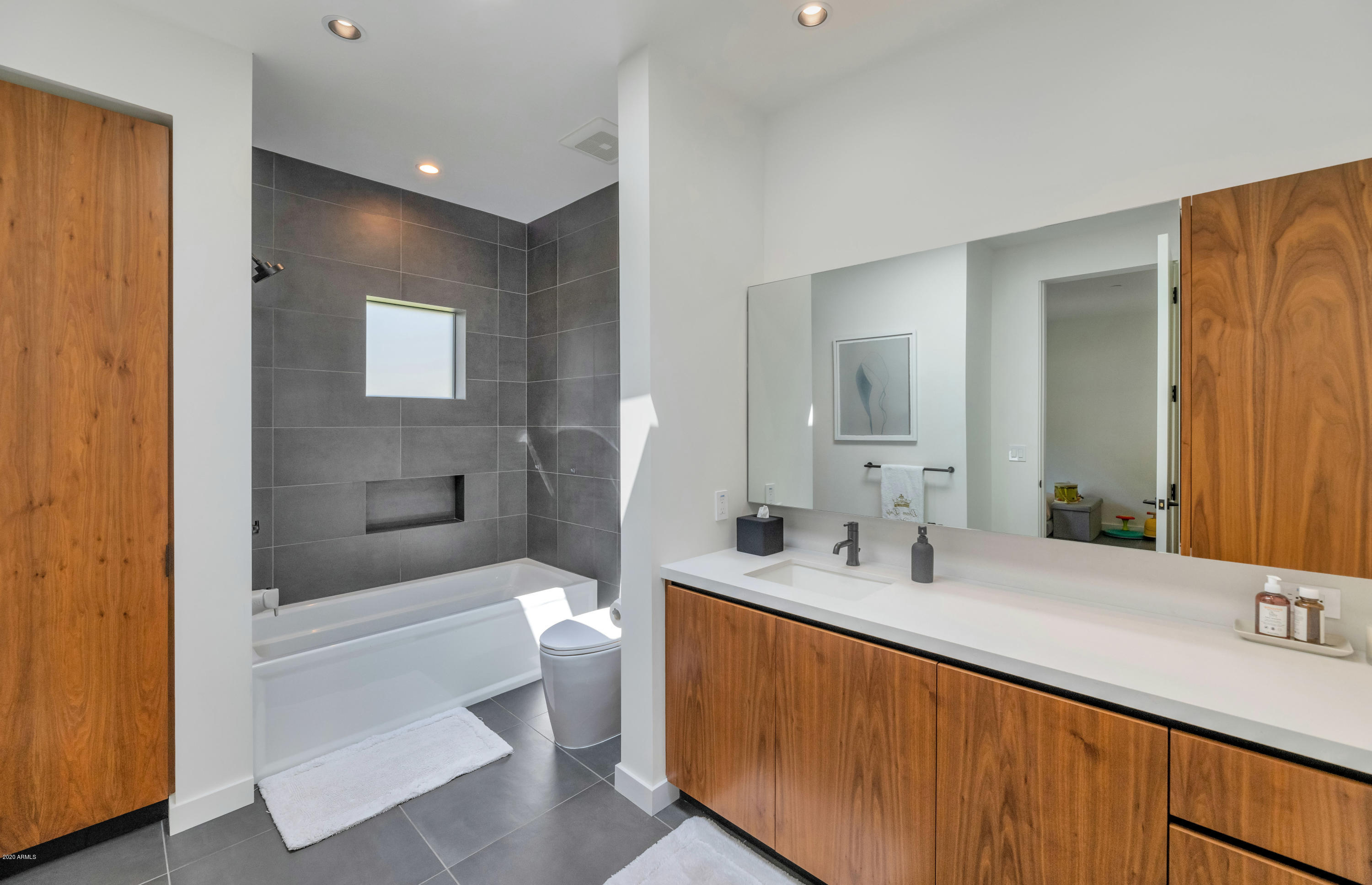 CASA BLANCA ESTATES - Residential