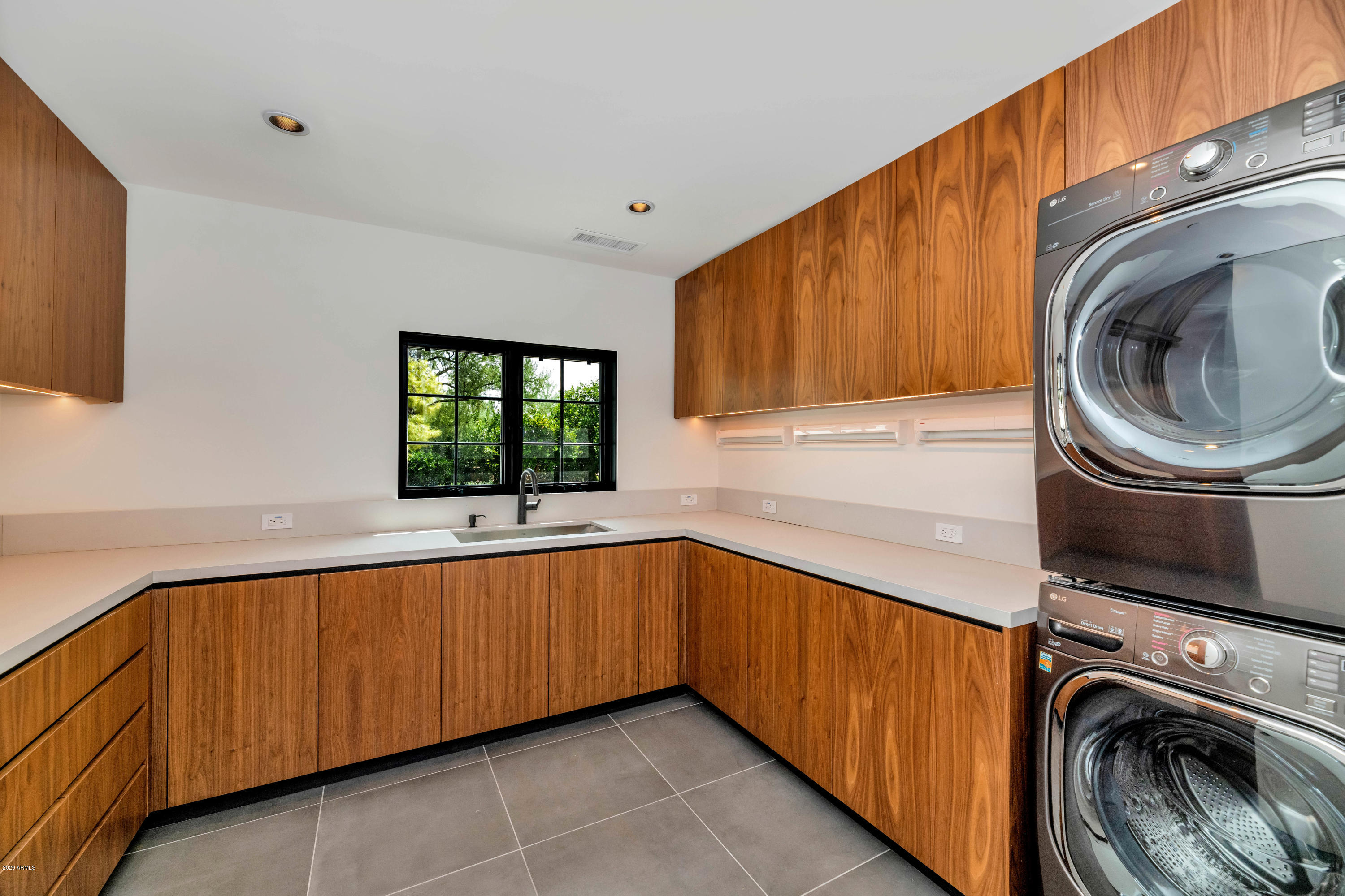 CASA BLANCA ESTATES - Residential