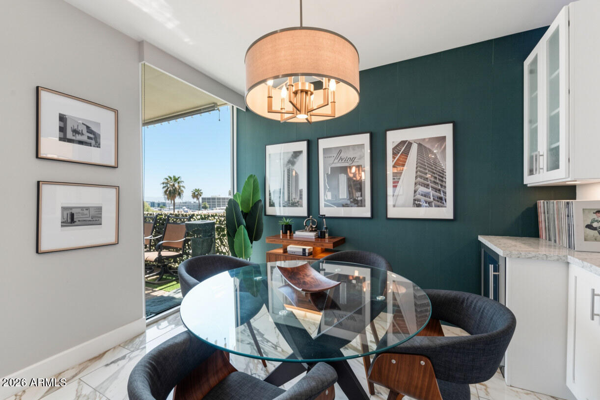EXECUTIVE TOWERS - Residential