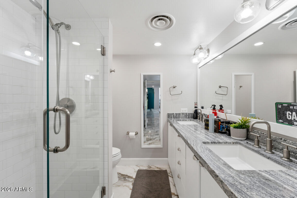 EXECUTIVE TOWERS - Residential