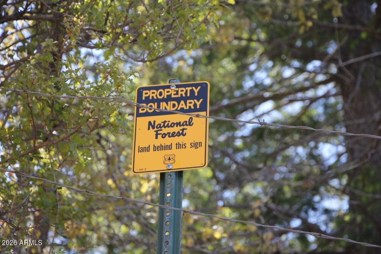 14 acres borders Prescott Nation Forest - Land