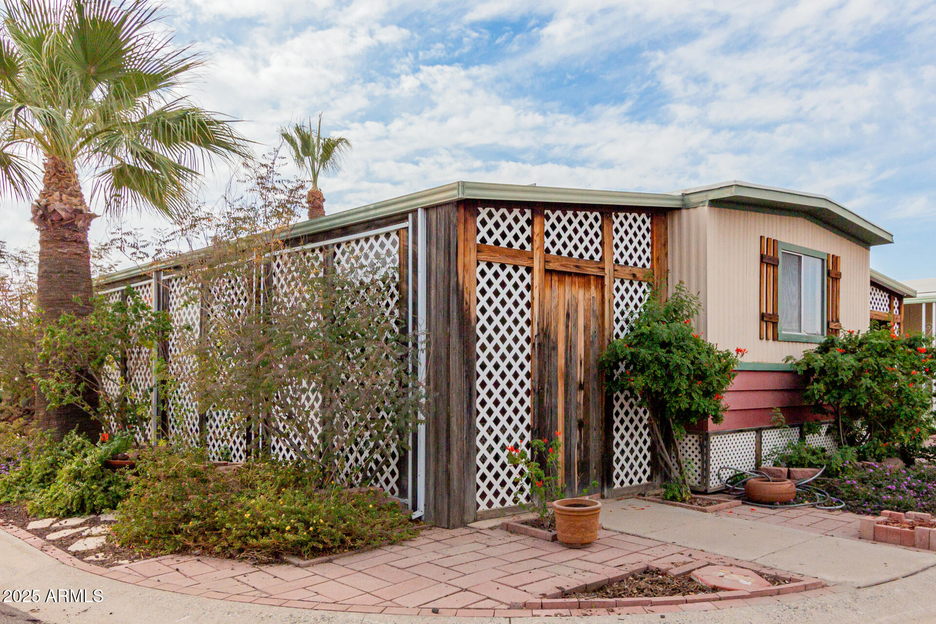 Phoenix North Mobile Home Park - Residential